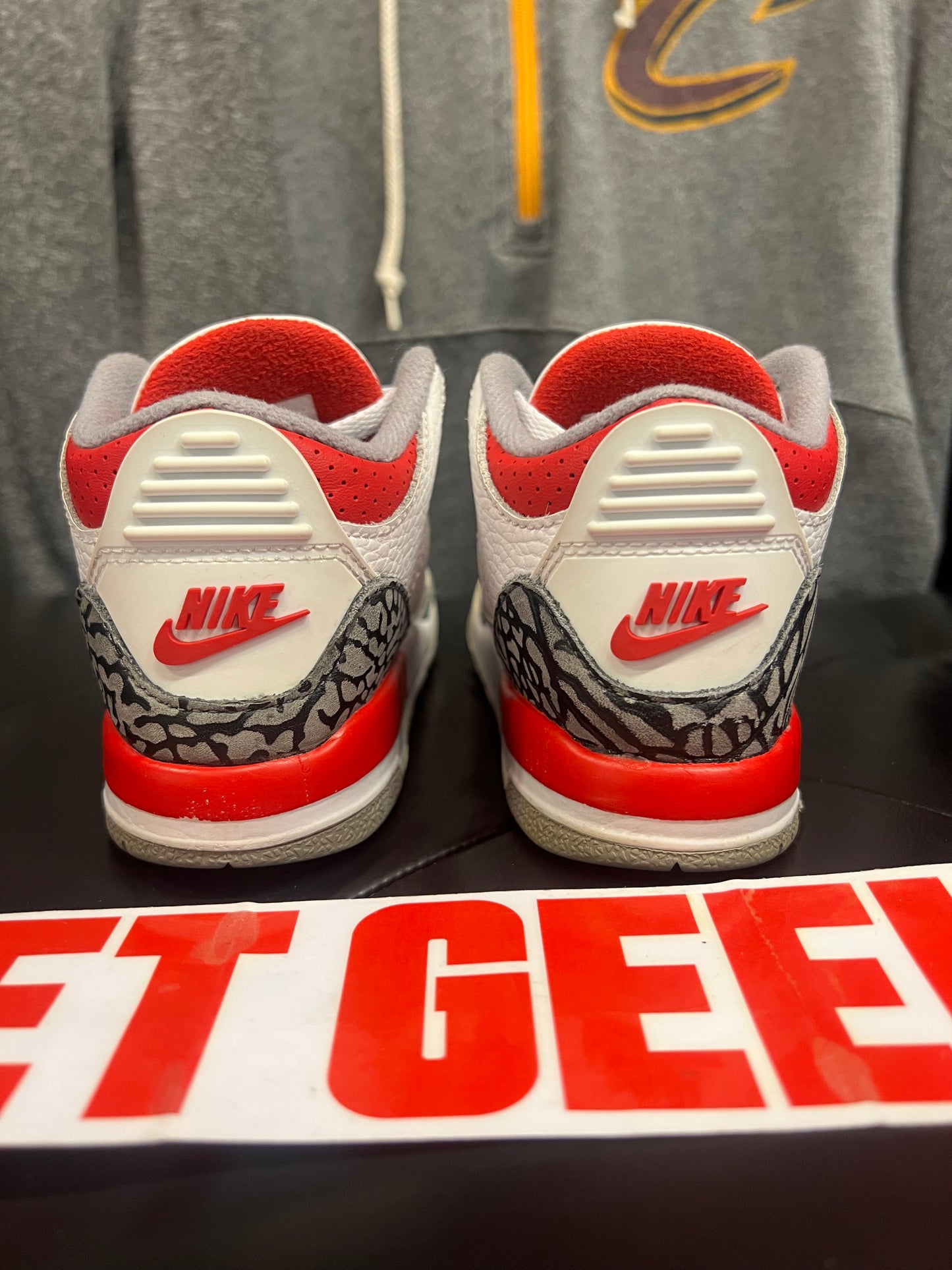 Kids Air Jordan 3 Fire Red Size 10c Pre-Owned