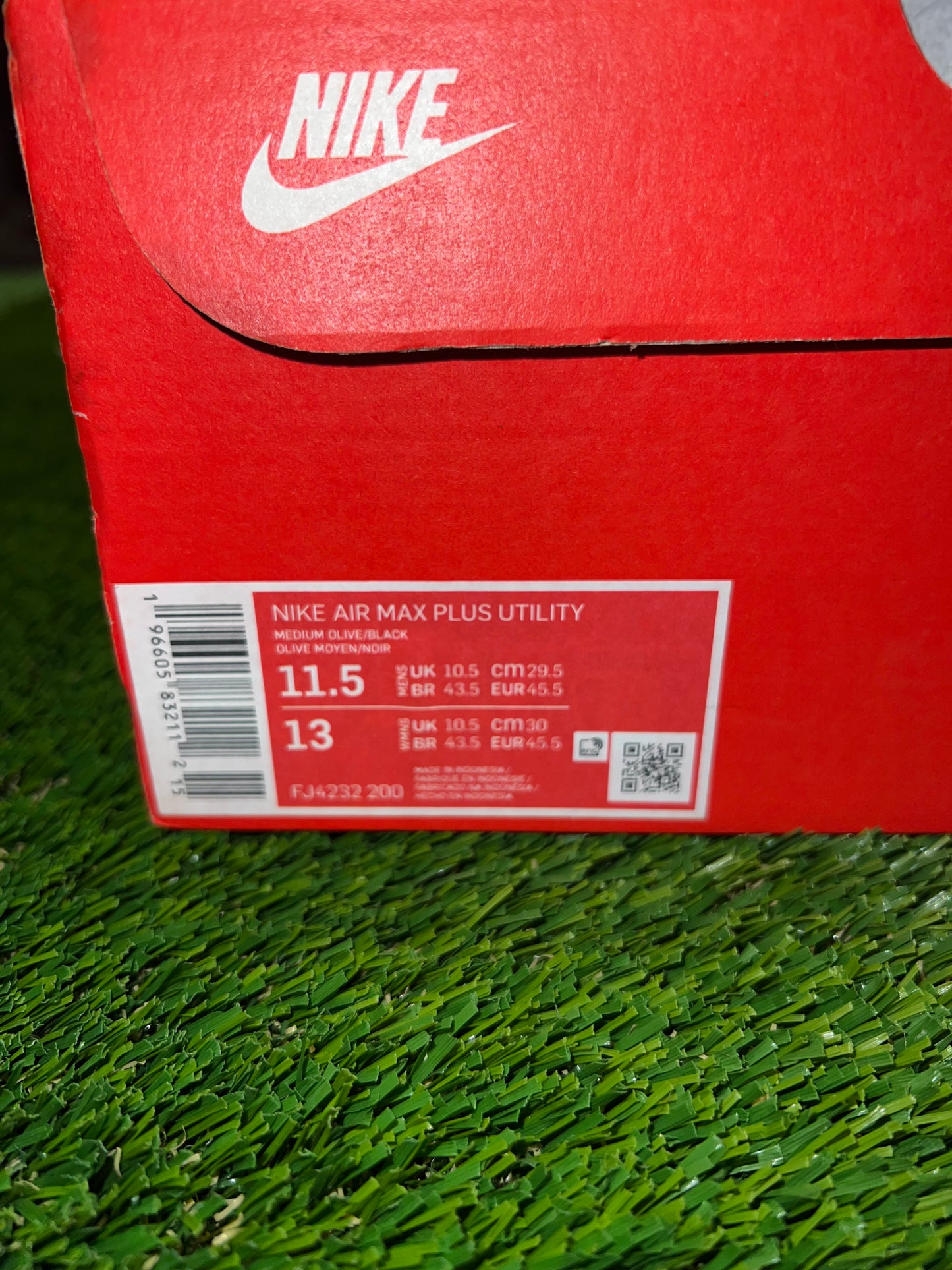 Men’s Nike Air Max Plus Medium Olive Brand New Shoes