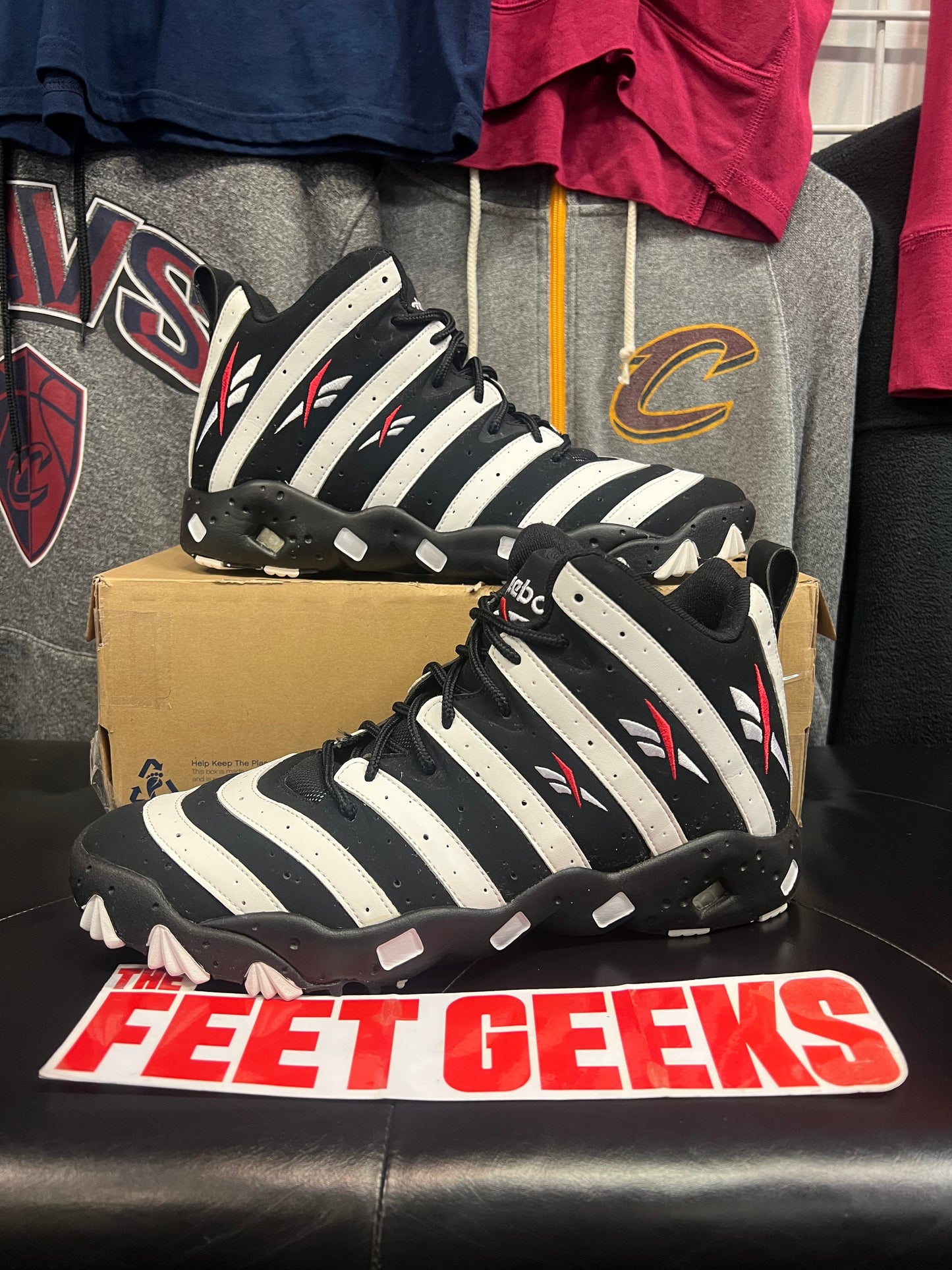 Men’s Reebok Tech 90s Big Hurt Size 11