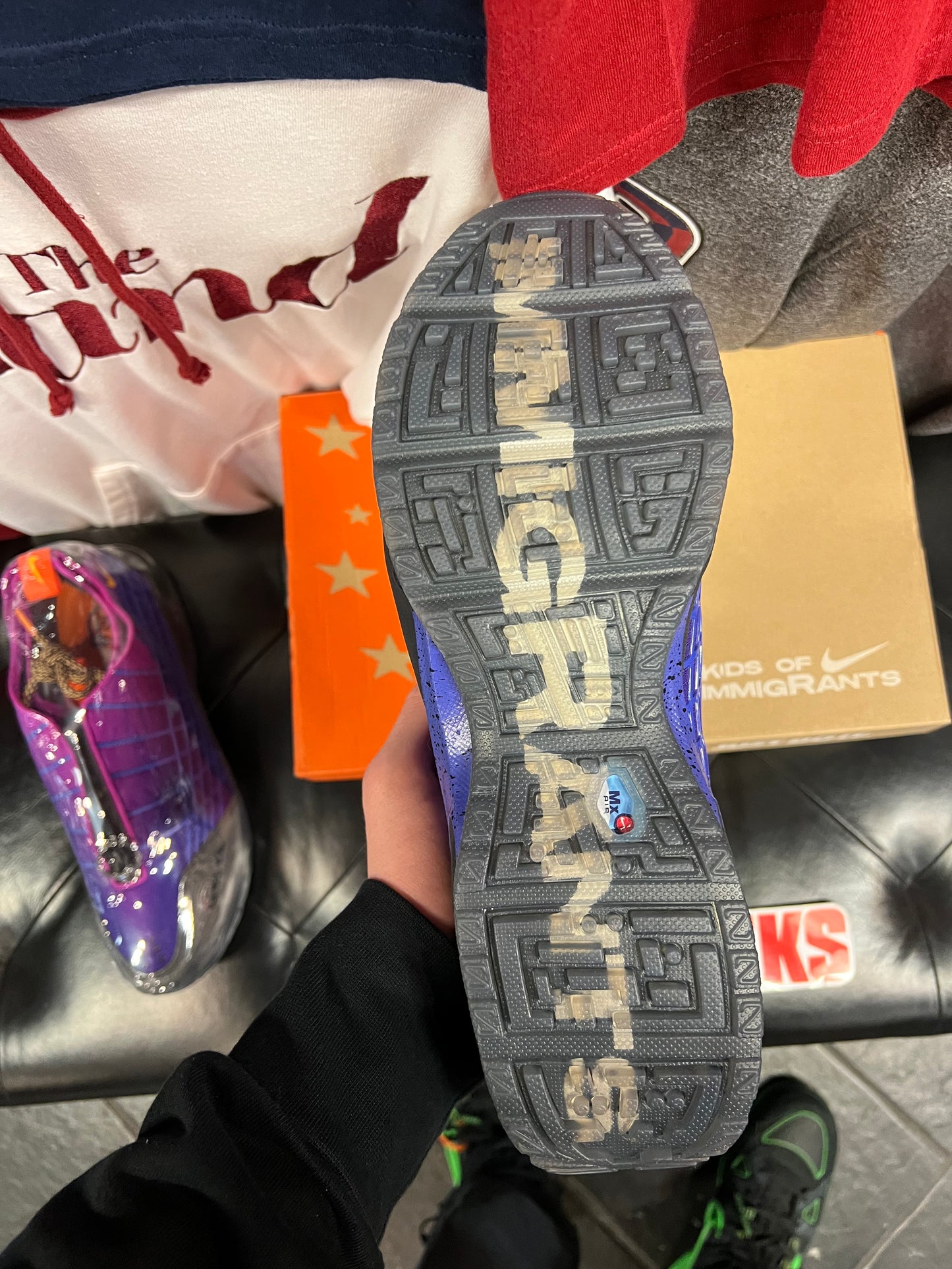 Men’s Nike Air Max Sunder KOI Size 12 Brand New