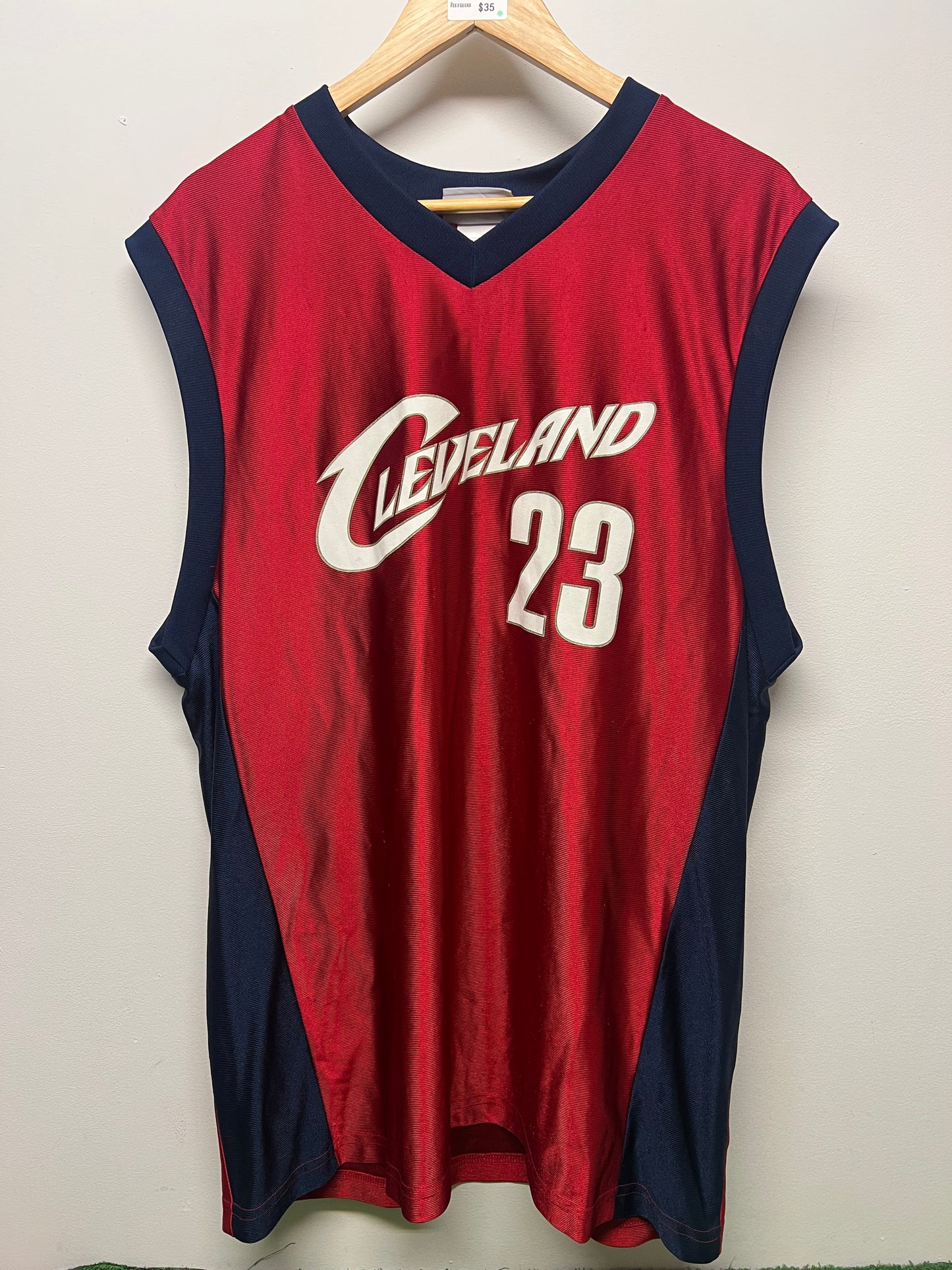 Men’s NBA Cleveland Cavs LeBron James Jersey Size Large