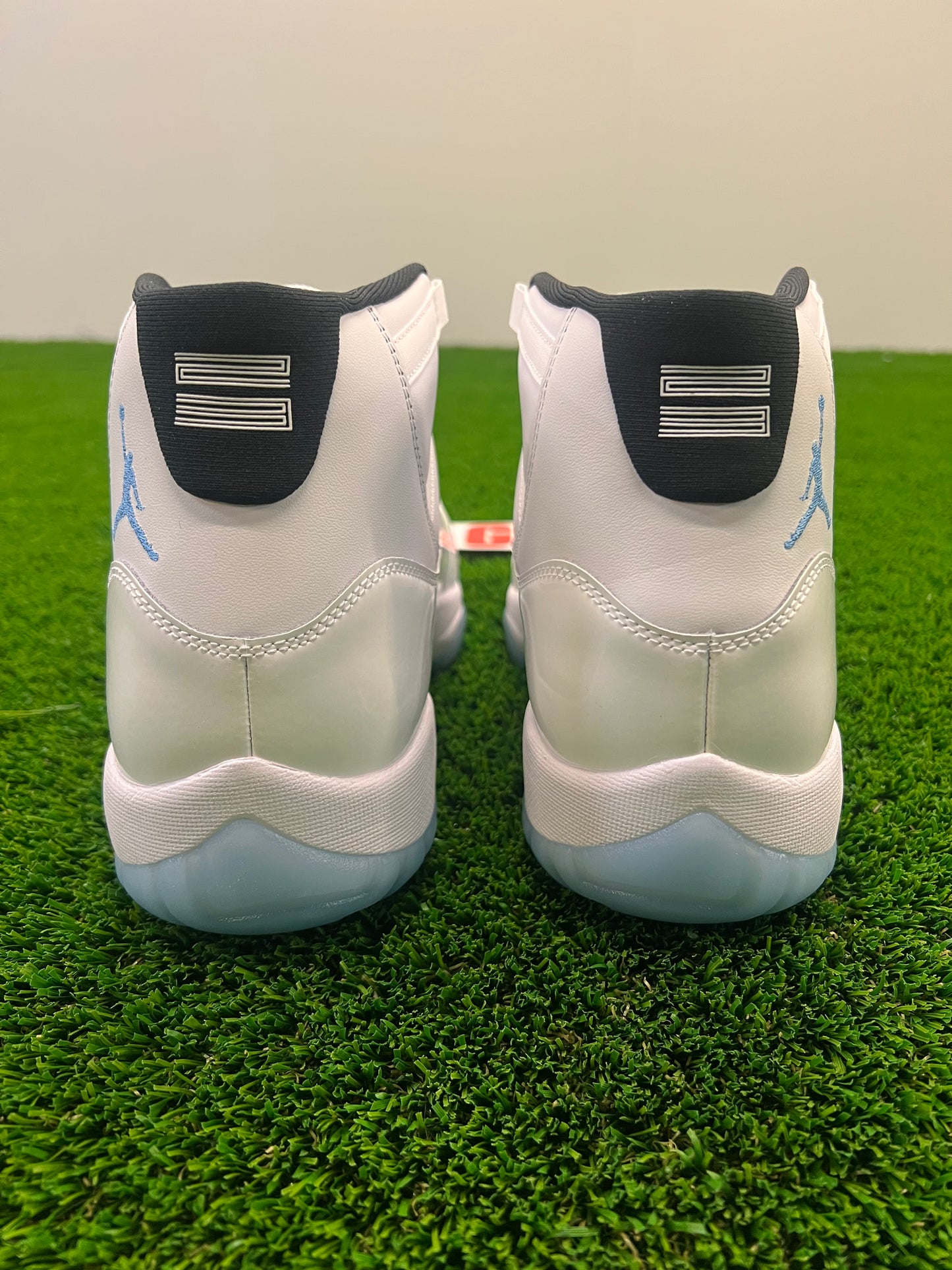 Men’s Air Jordan 11 Legend Blue Brand New