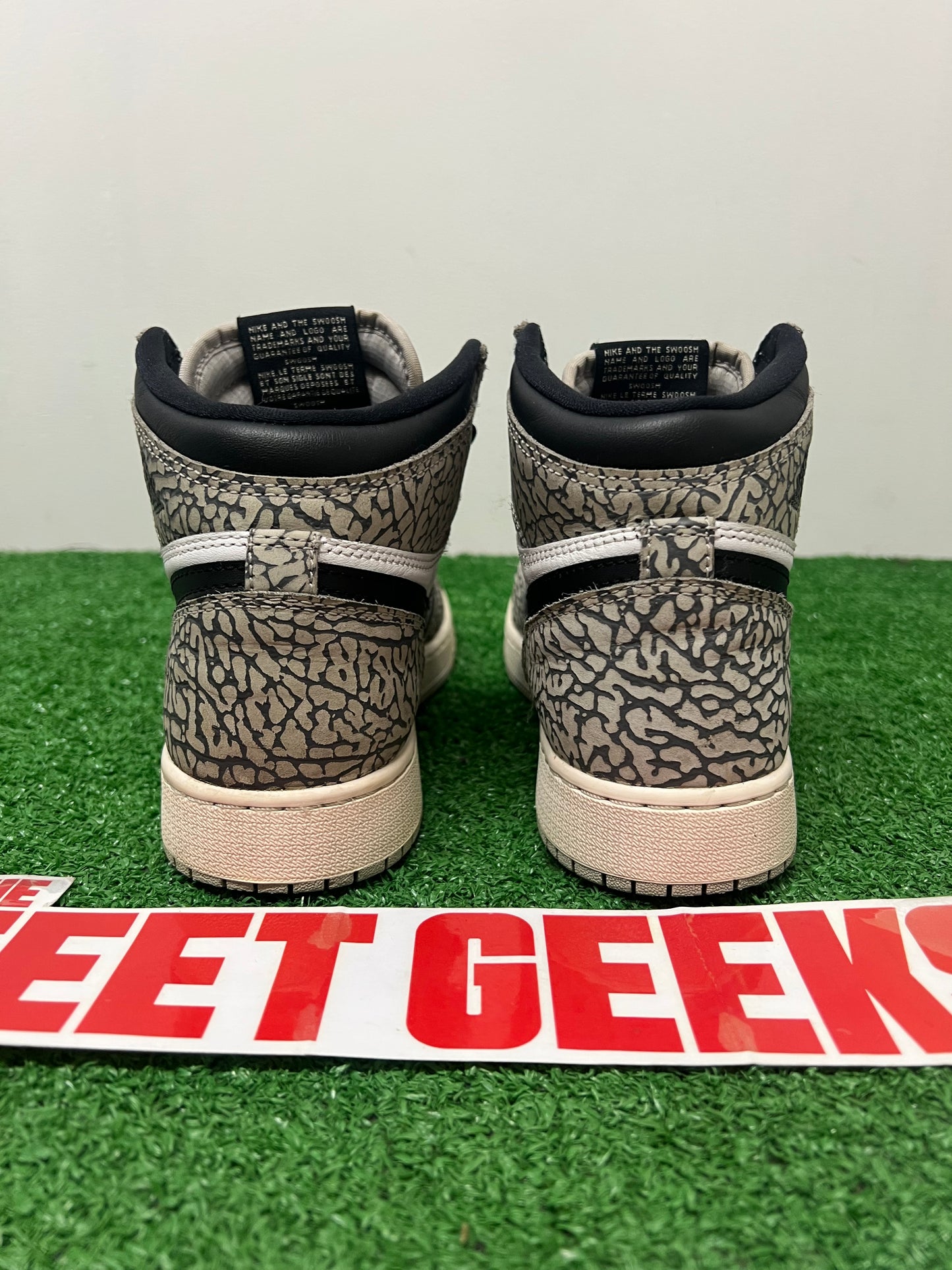 Gradeschool Air Jordan 1 Cement Grey Size 6.5y