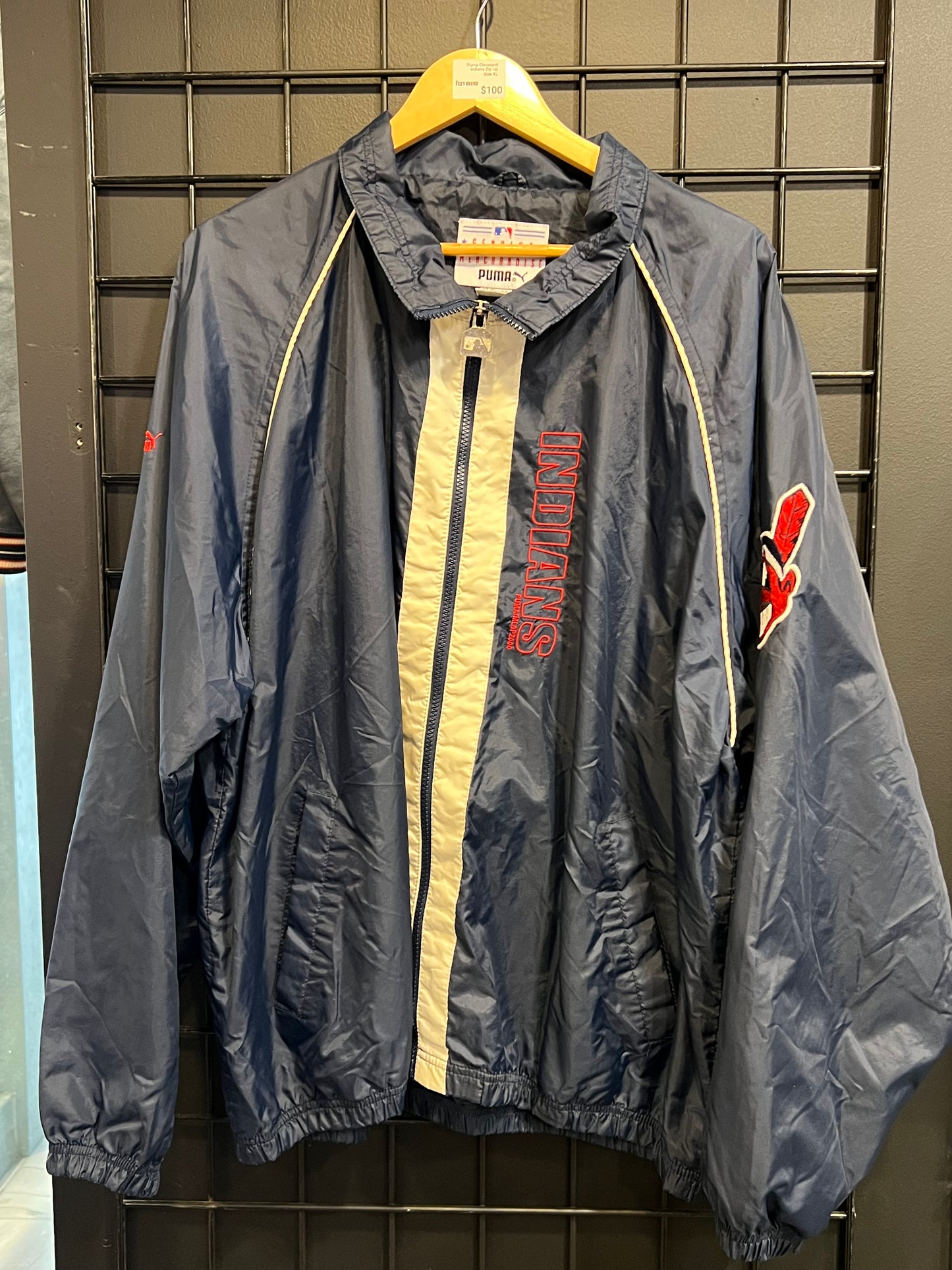 Men’s Puma Cleveland Indians Zip Up Size XL
