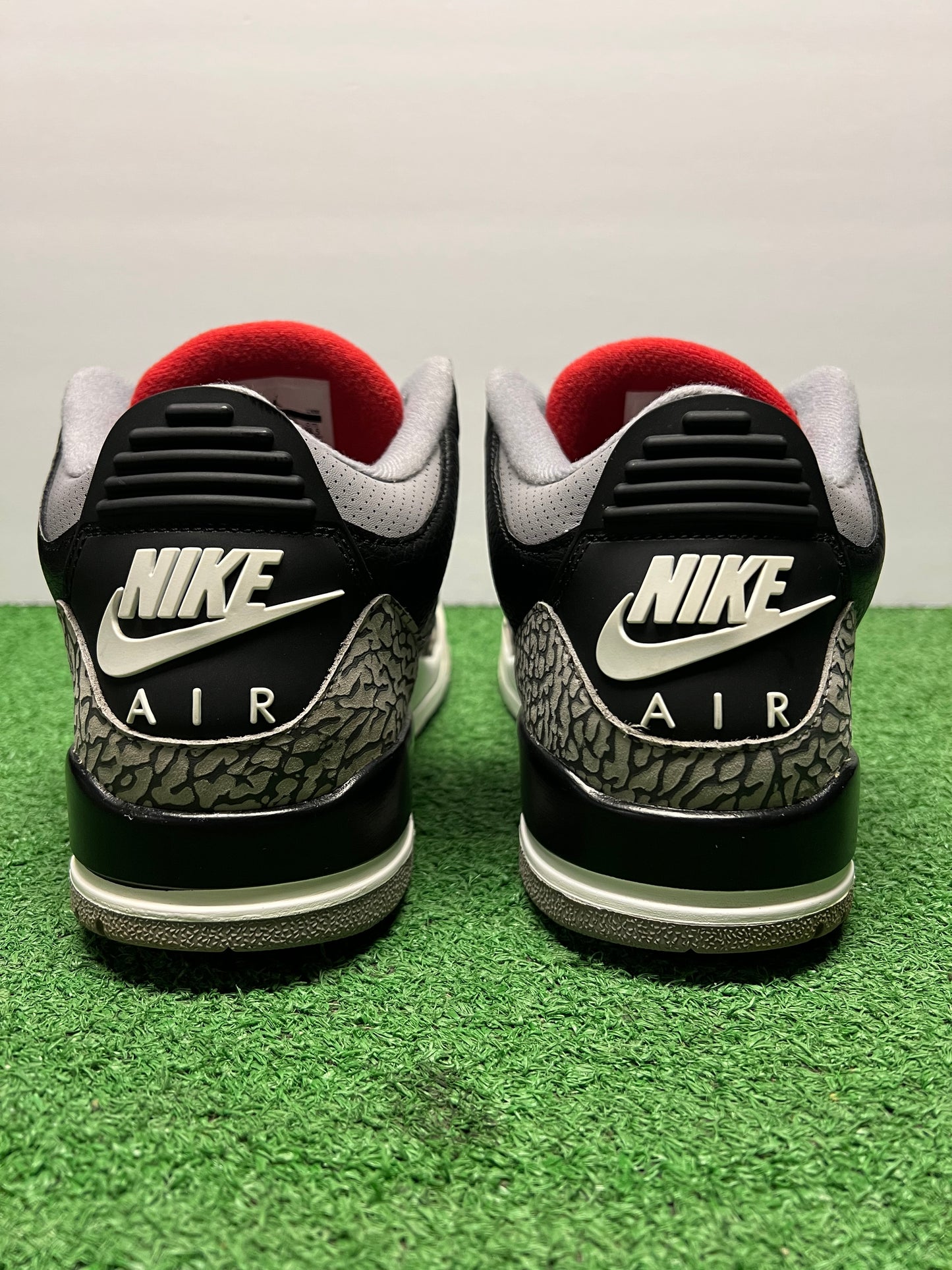 Men’s Air Jordan 3 Black Cement 2018 Size 10.5