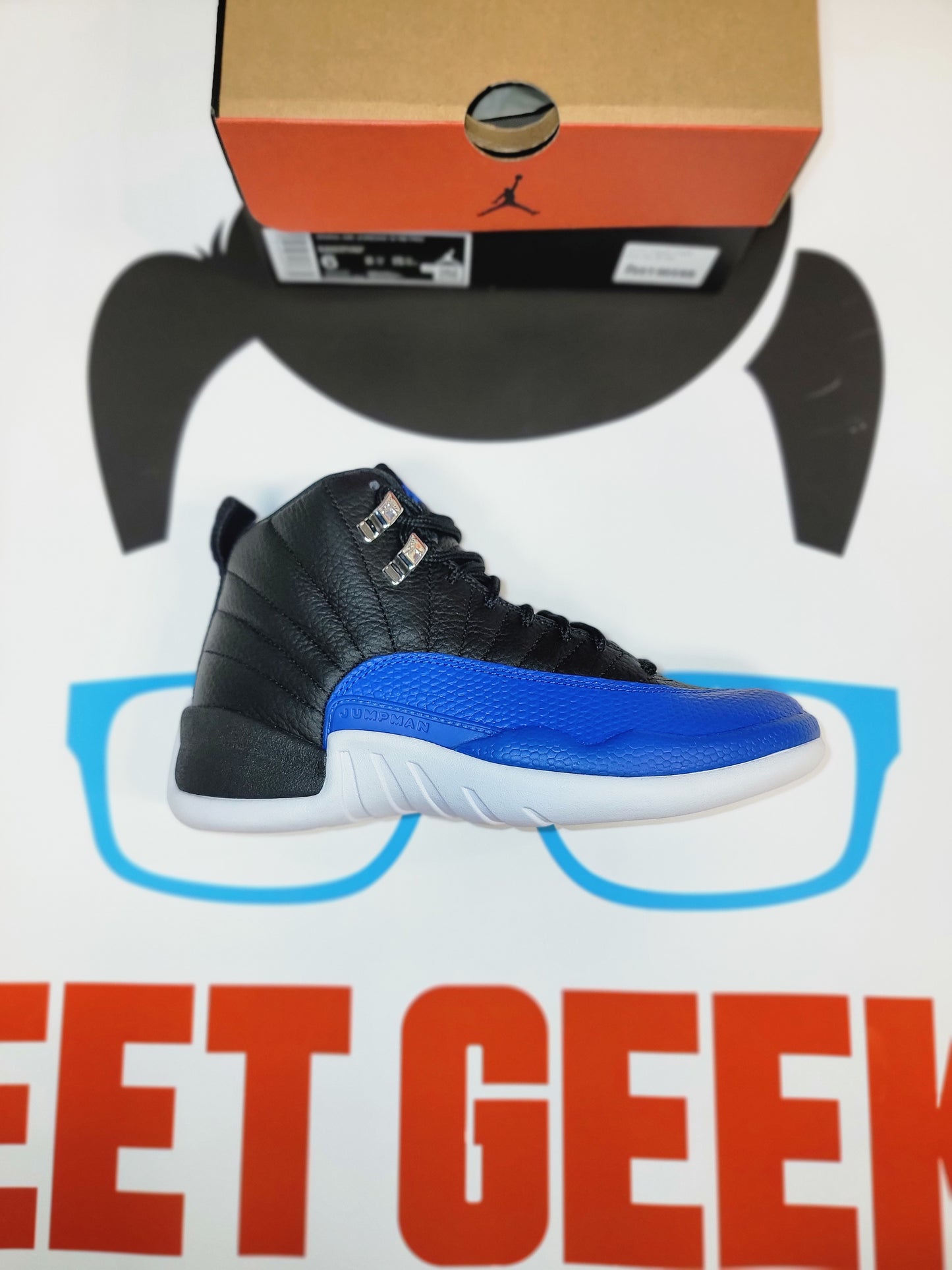 Womens Air Jordan 12 Retro Hyper Royal size 6W