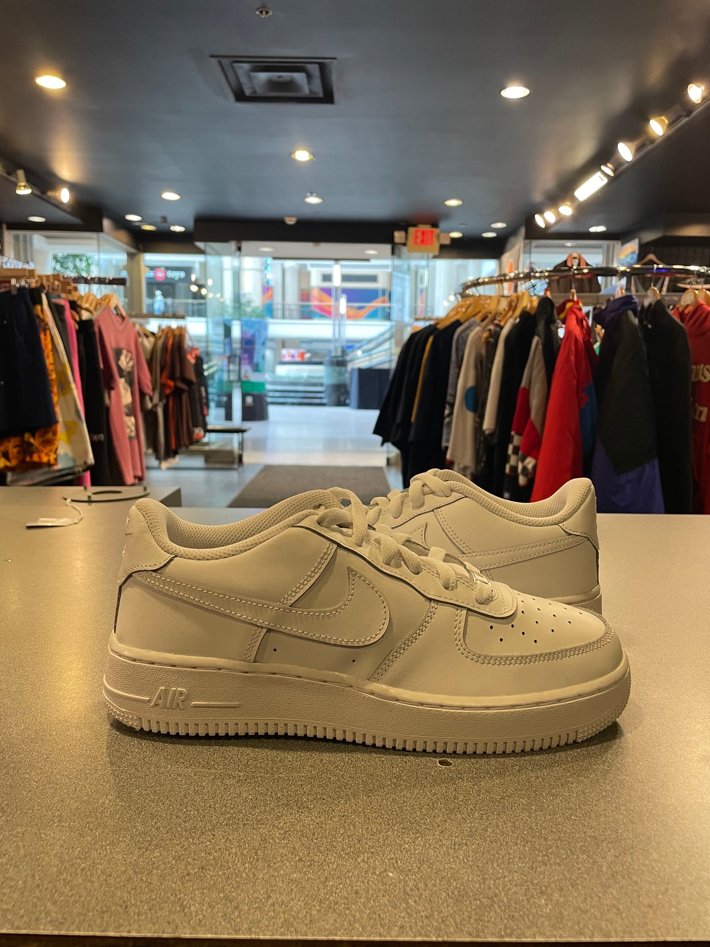 Gradeschool Air Force 1 Low White Size 6y