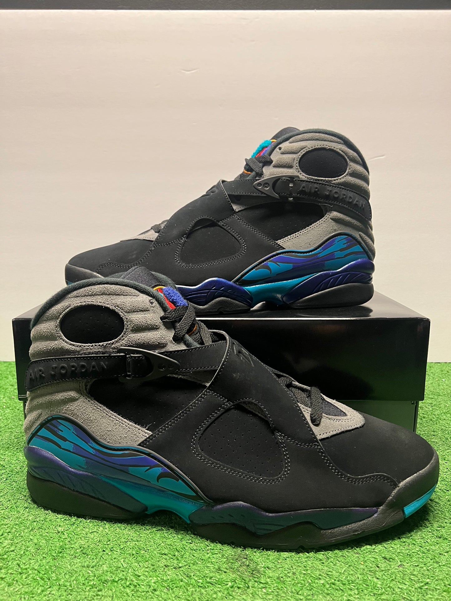 Men’s Air Jordan 8 Aqua Size 13