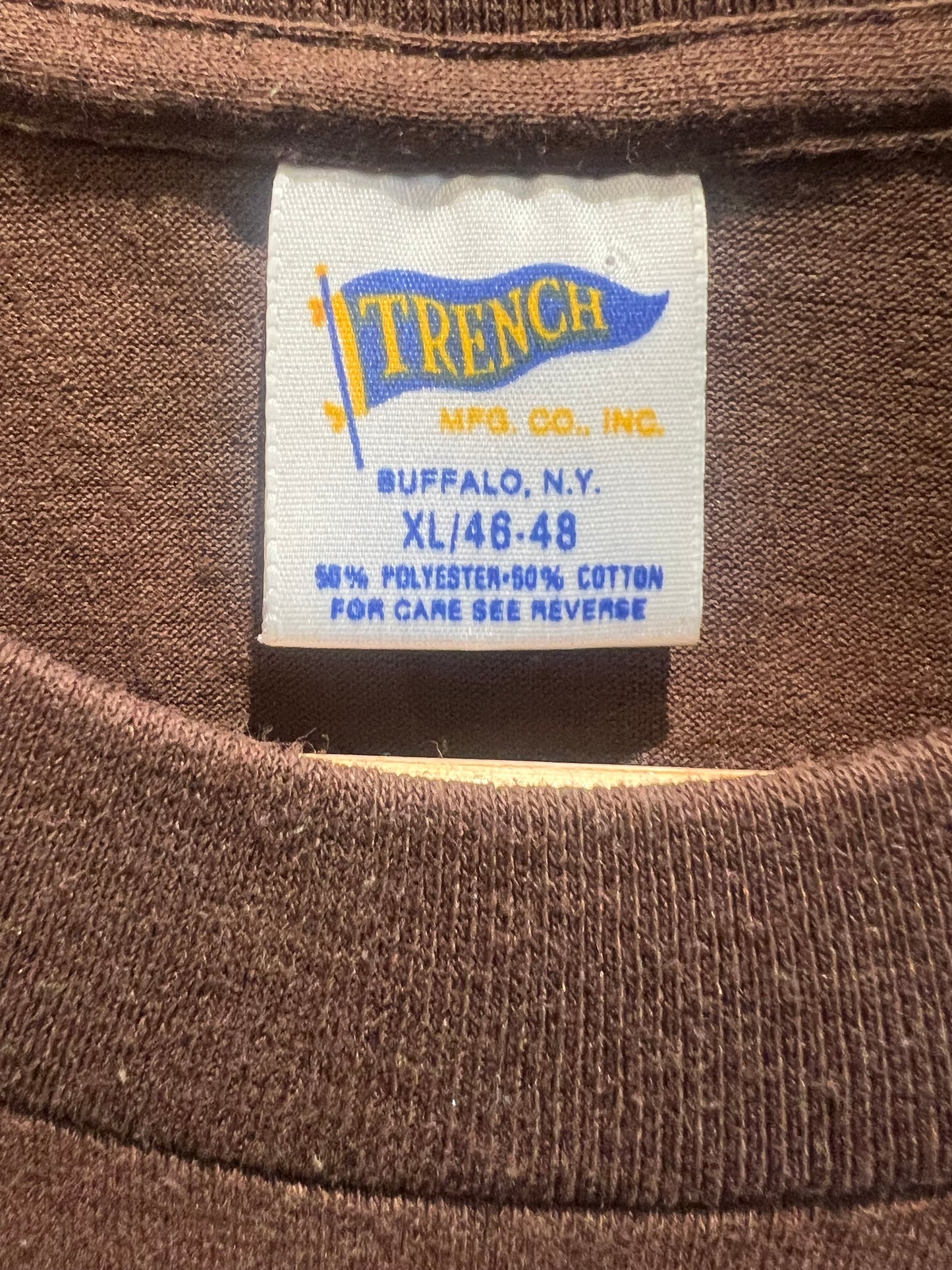 Men’s Trench Cleveland Browns Tee Size XL