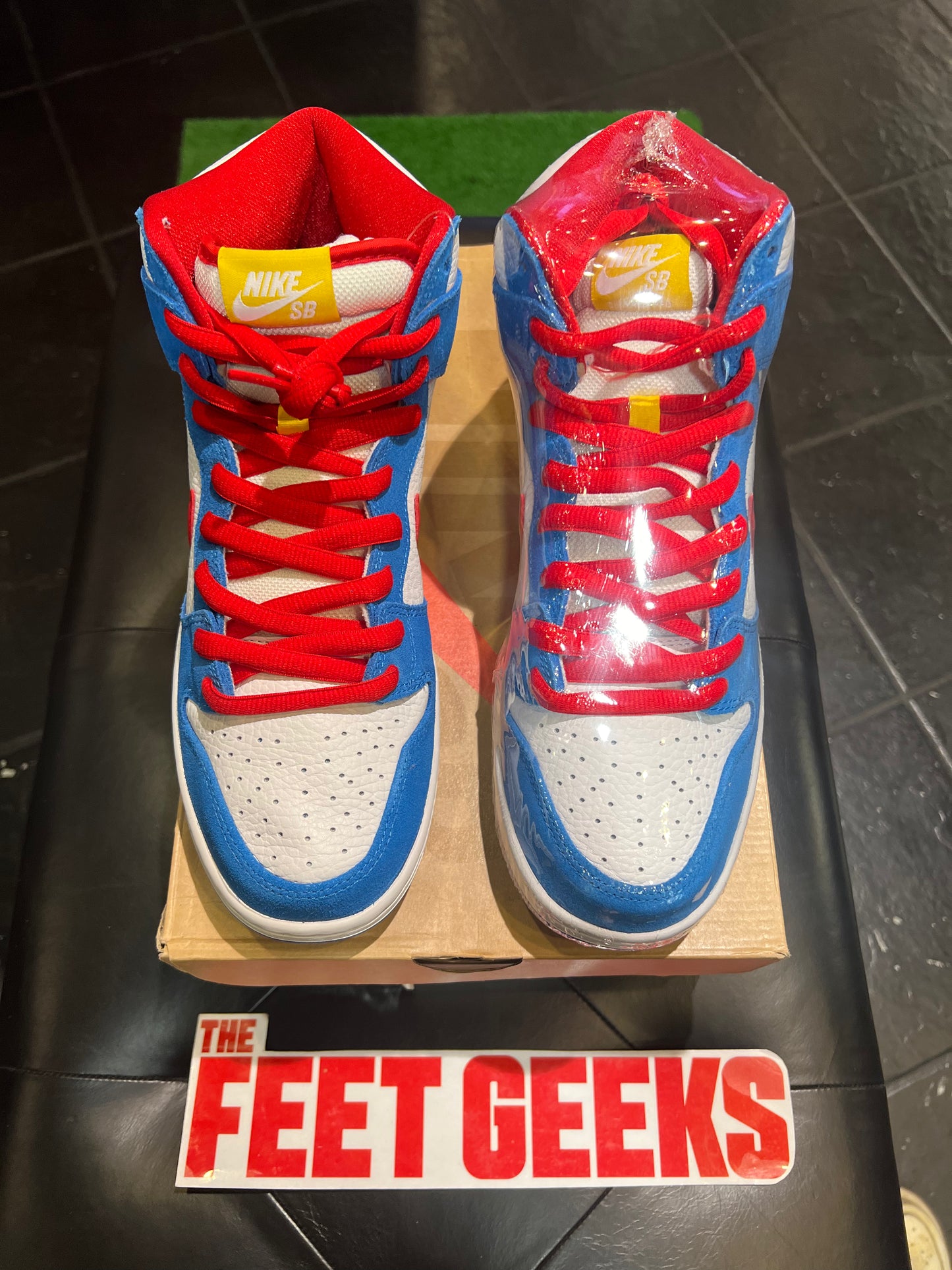 Men’s Nike SB Dunk High Doraemon Brand New