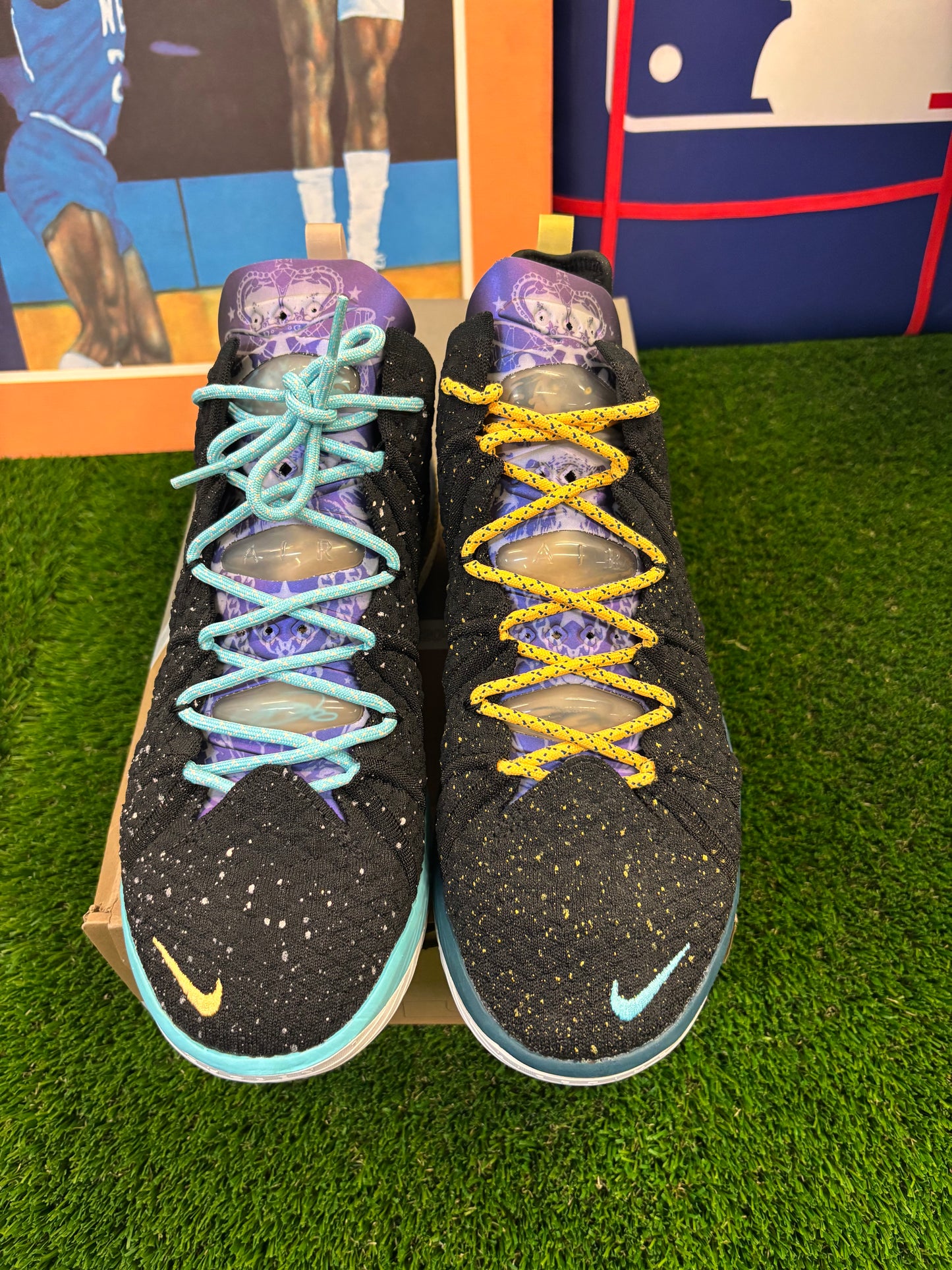 Nike LeBron 18 Reflections Size 11 Mens $225