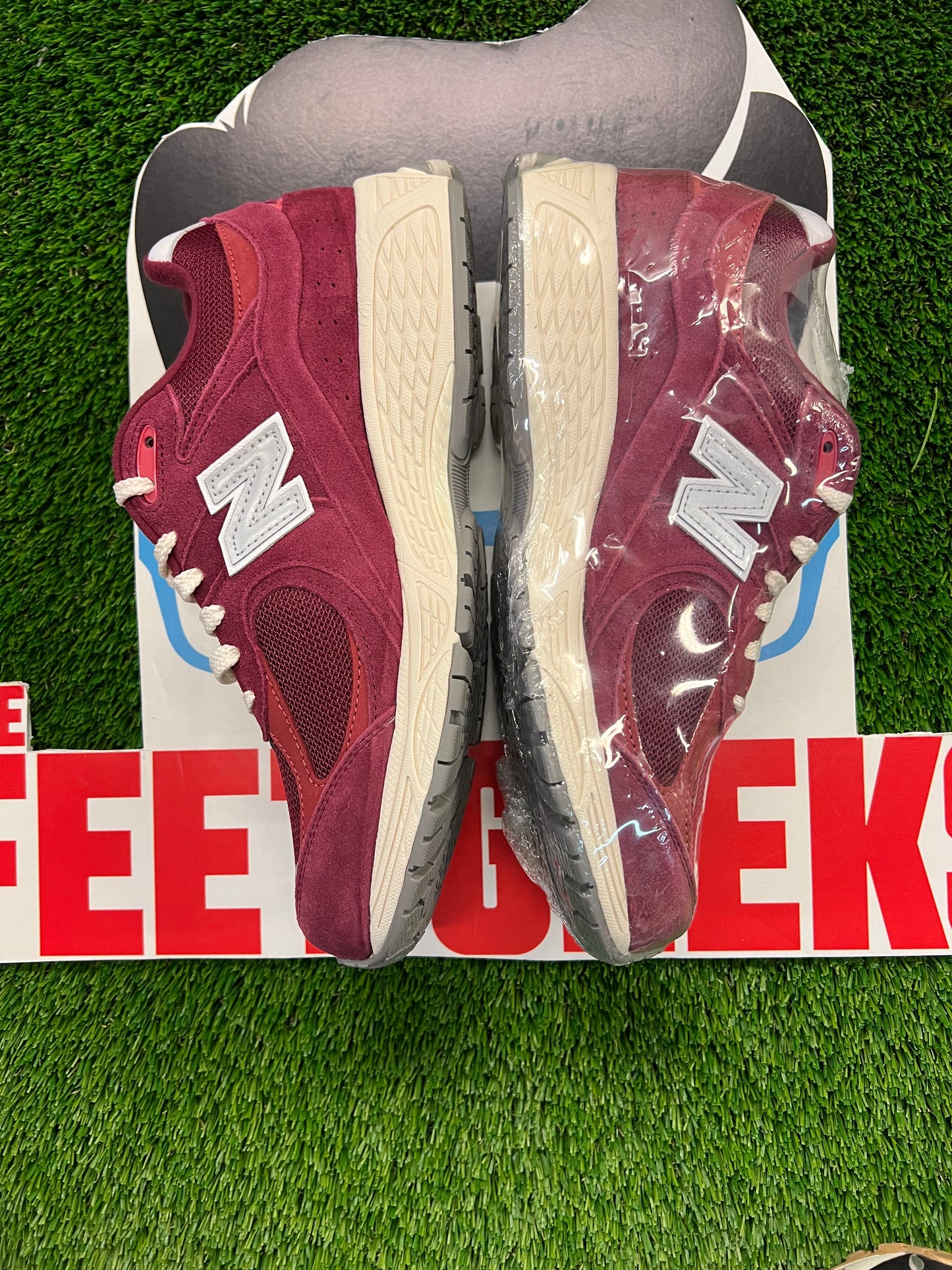 Men’s Shoes New Balance 2002r Bordeaux Brand New