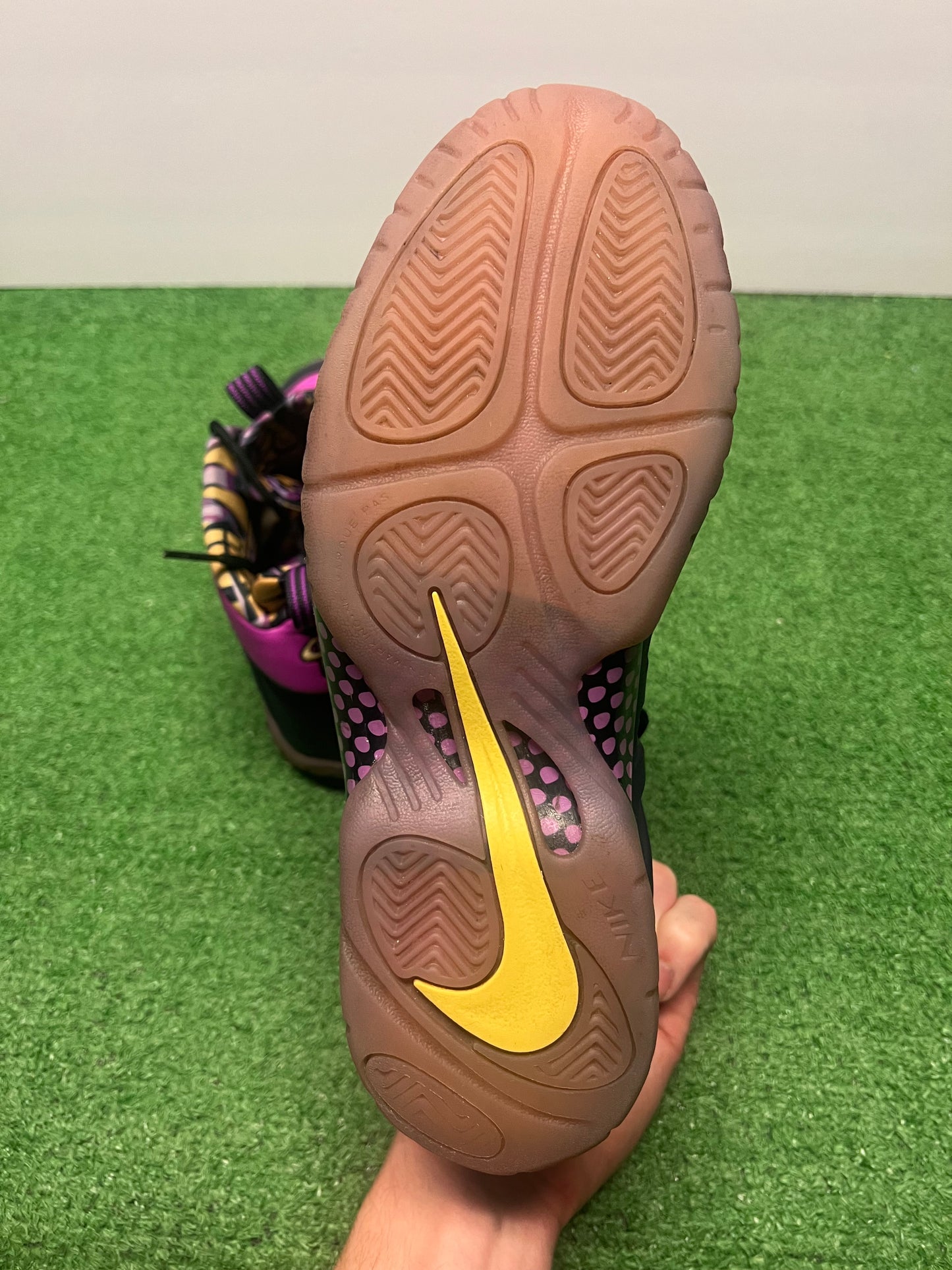 Gradeschool Nike Foamposite One Cave Purple Size 7y