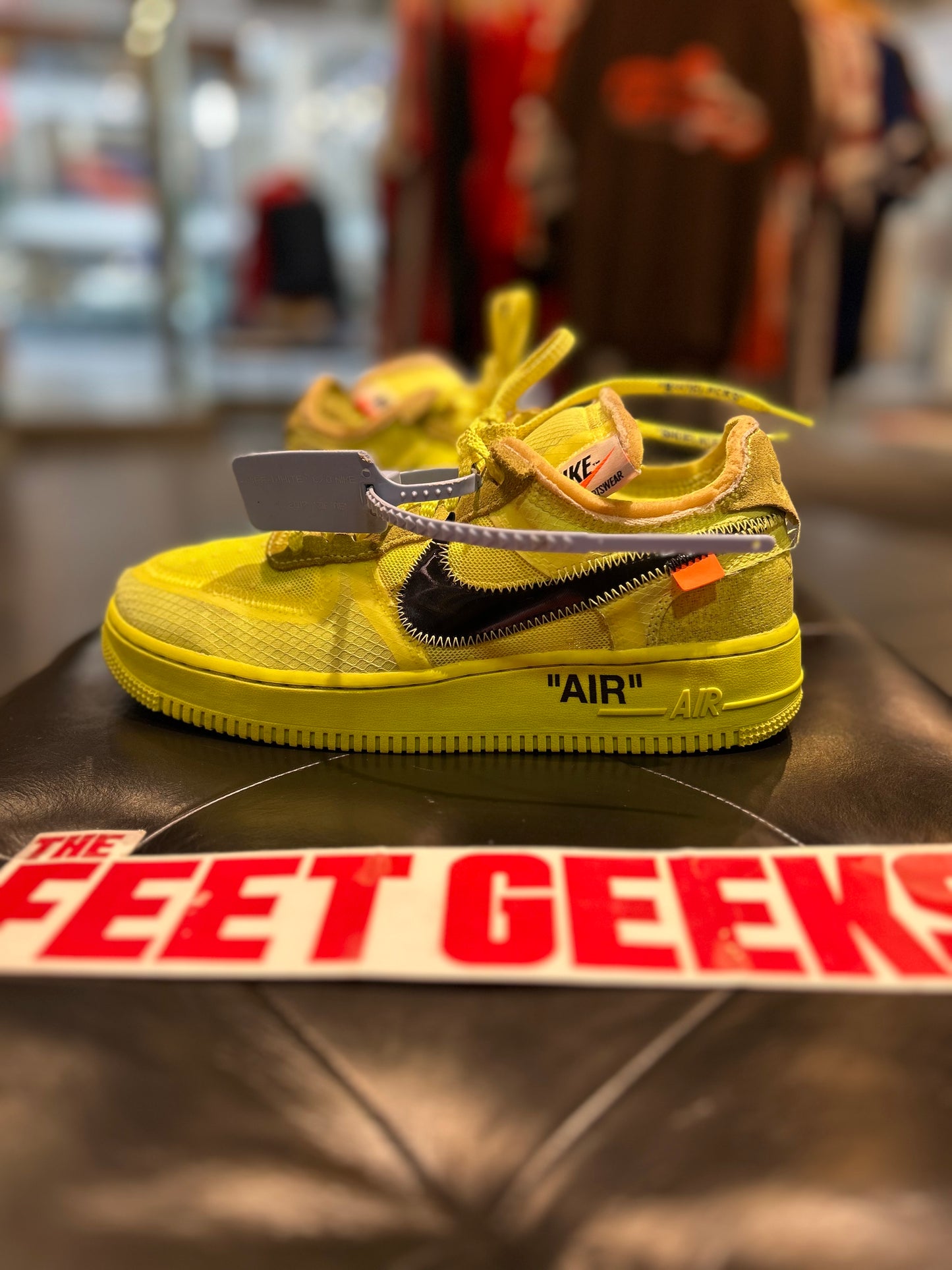 Off White Nike Air Force 1 Volt size 7 Men’s Shoes