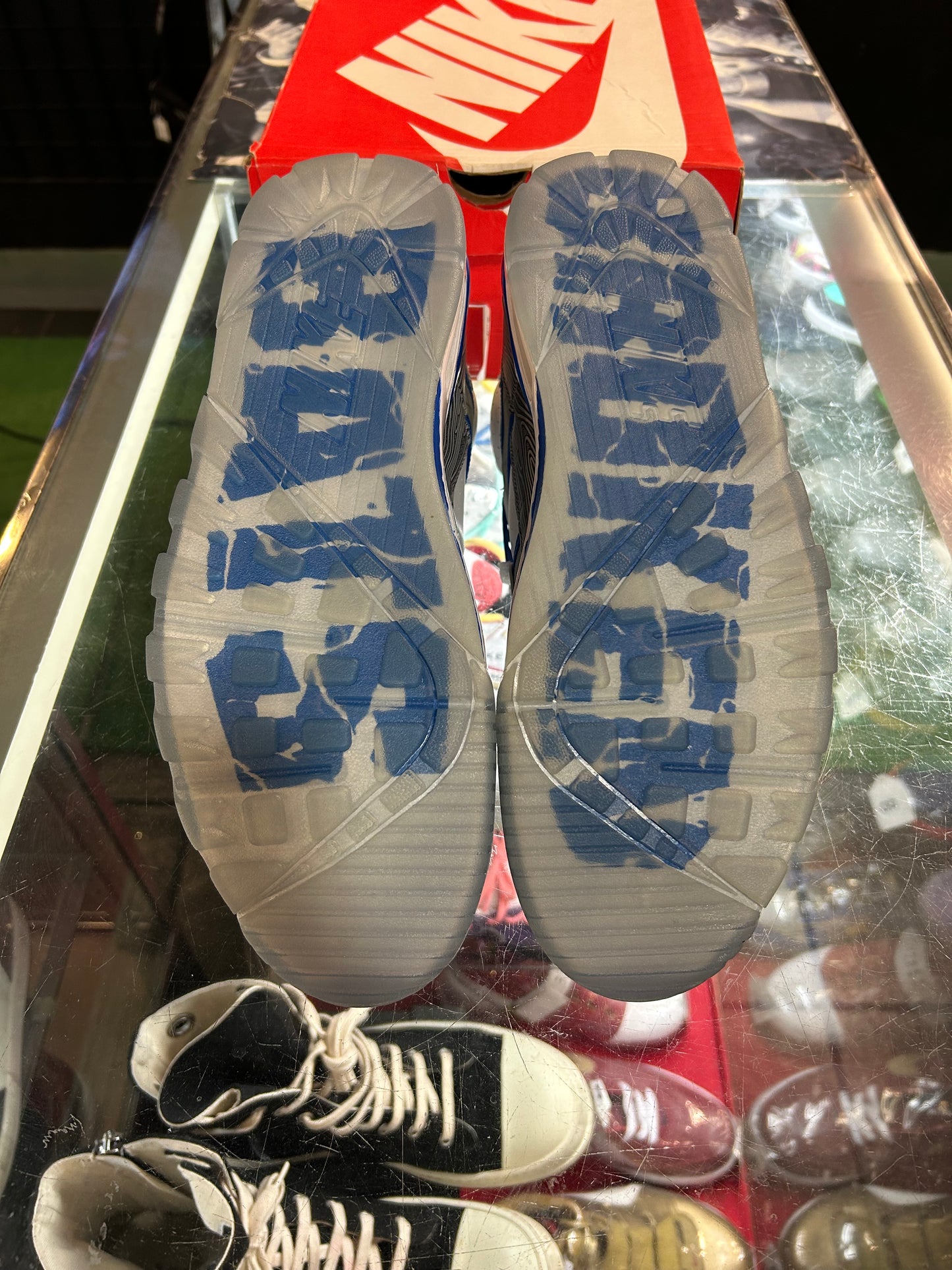 Men’s Nike Air Trainer Bo Jackson Broken Bats