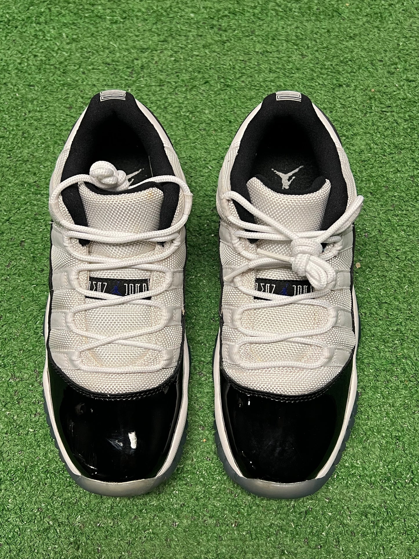 Gradeschool Air Jordan 11 Concord Size 5y