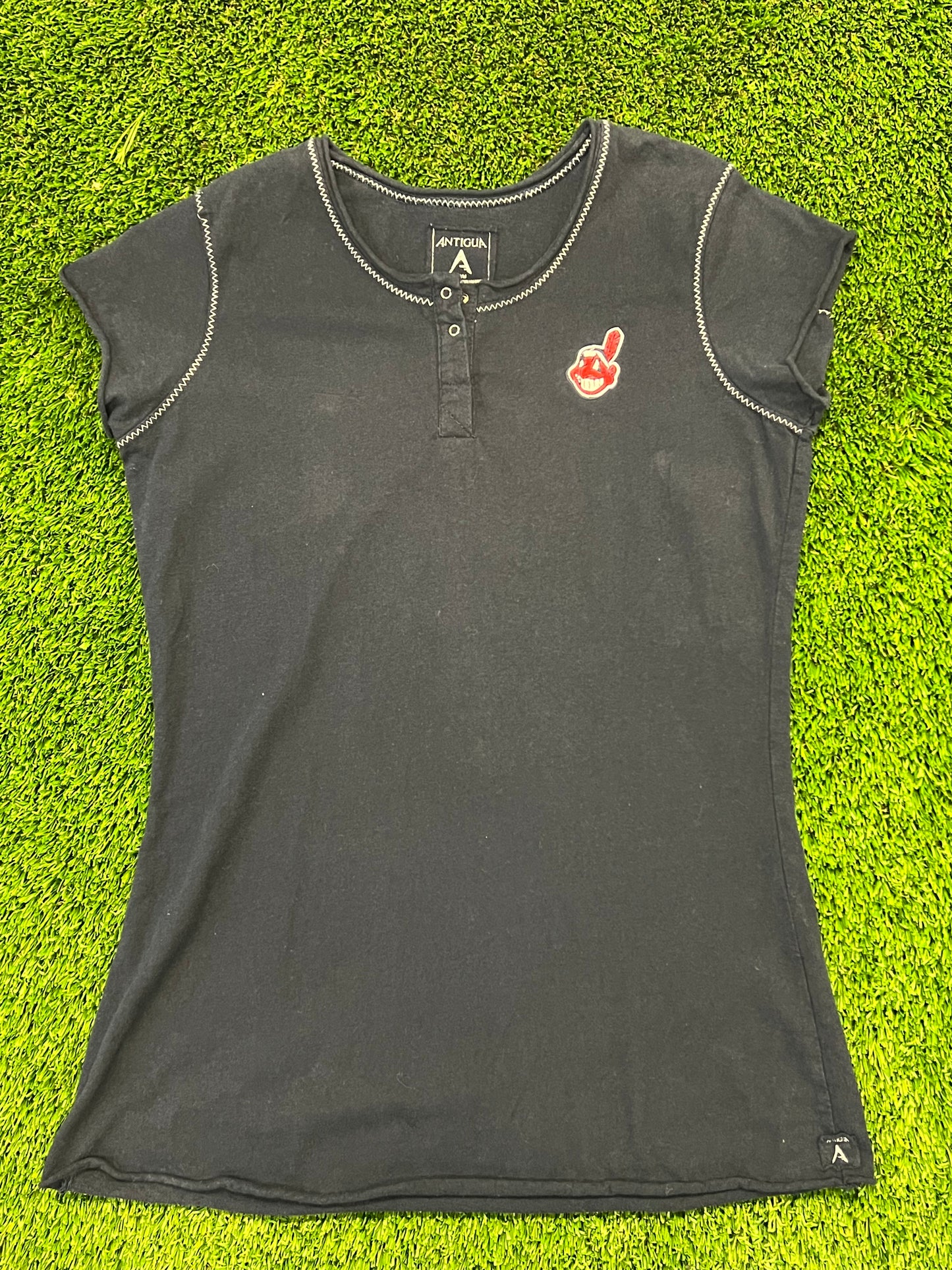 Women’s Antigua Cleveland Indians Wahoo Tee Size M