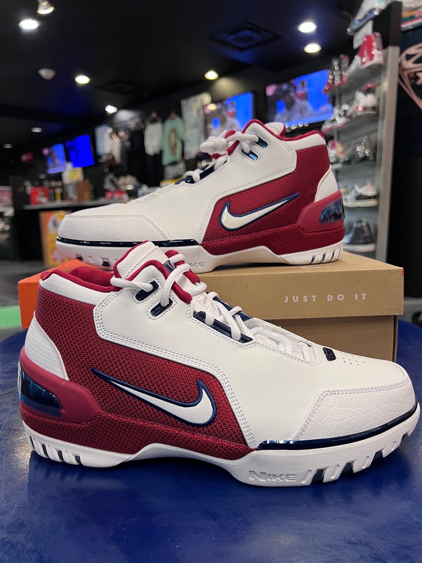 Men’s Nike LeBron Zoom Generation First Game Size 10.5