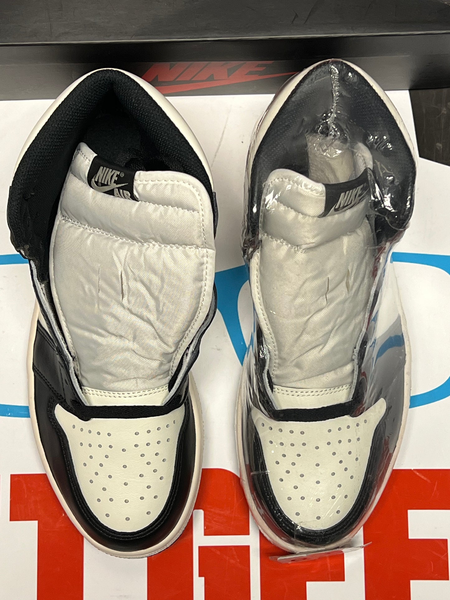 Men’s Air Jordan 1 Dark Mocha Brand New
