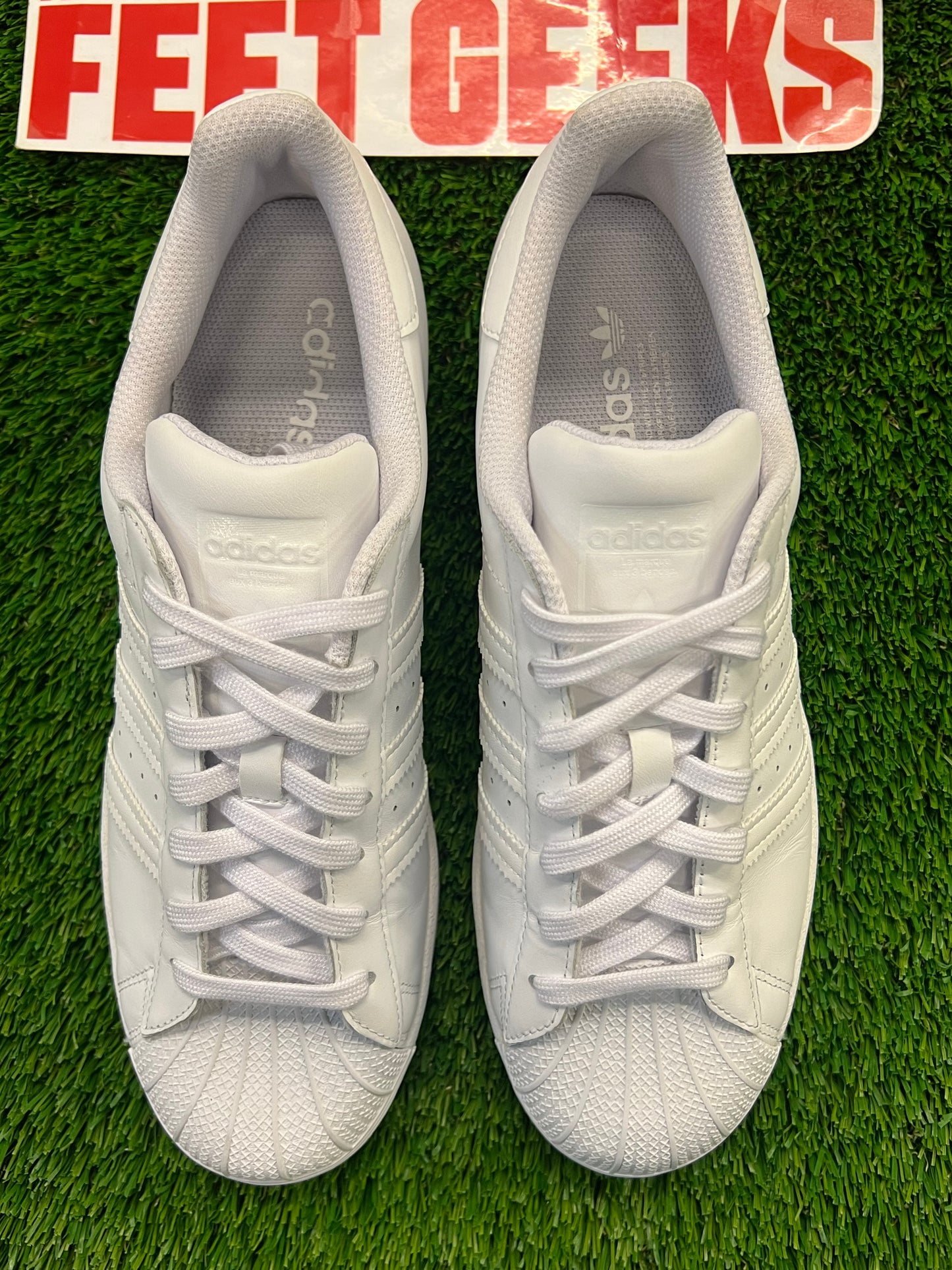 Men’s Adidas Superstar Size 10