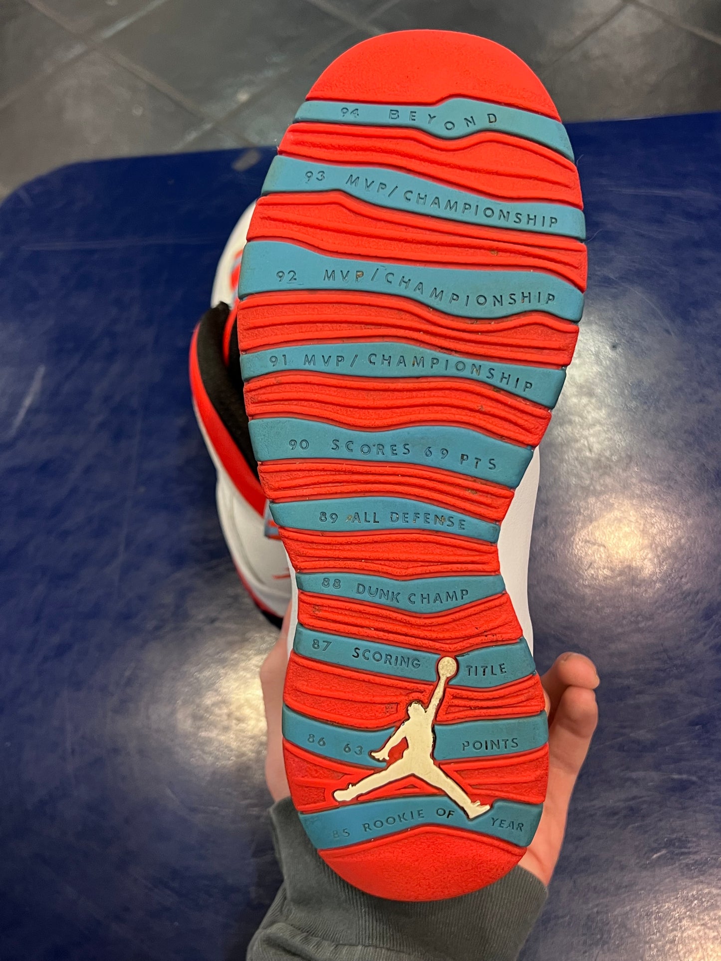 Gradeschool Air Jordan 10 Chicago Size 6.5y