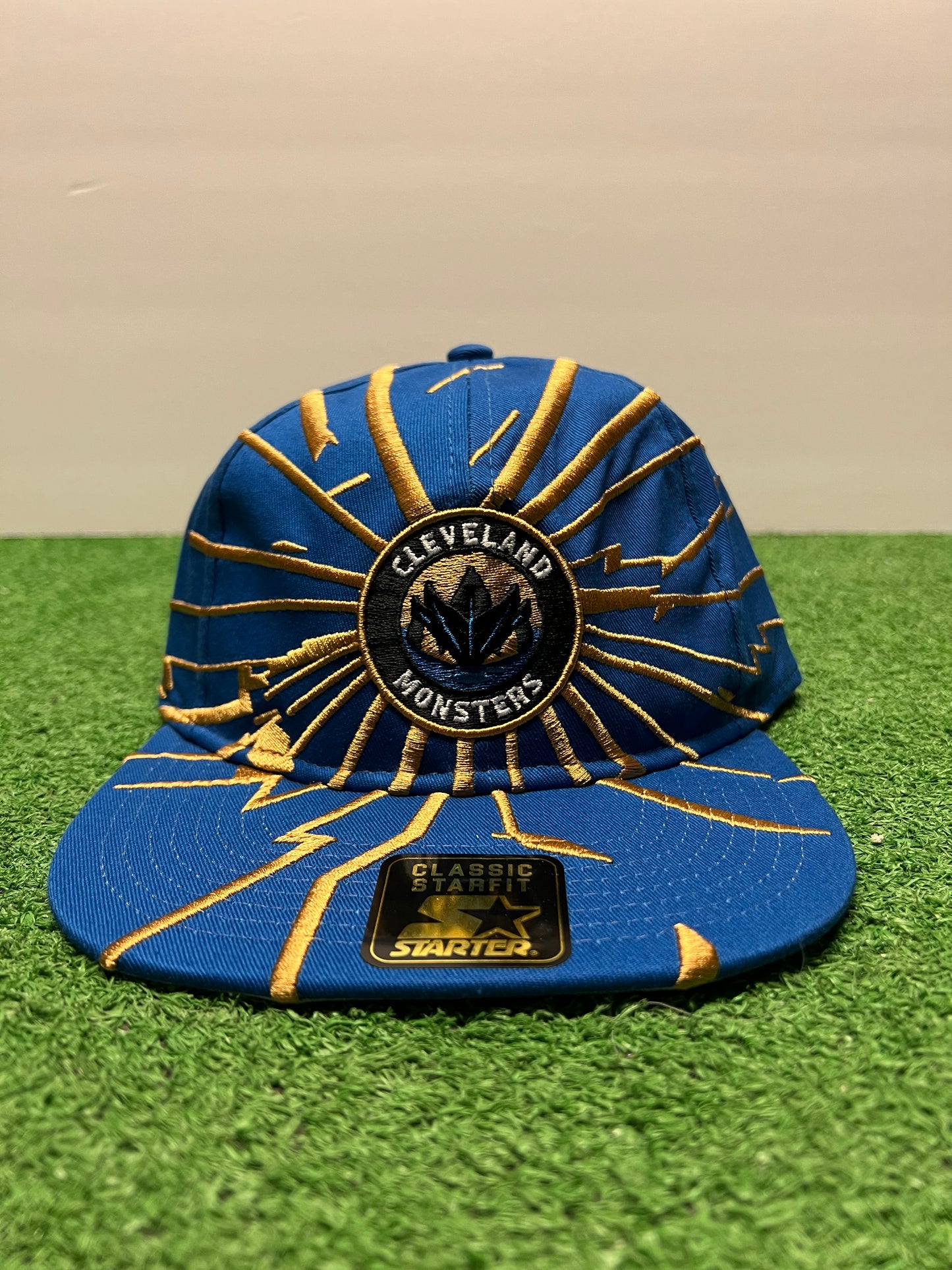 Starter Cleveland Monsters SnapBack