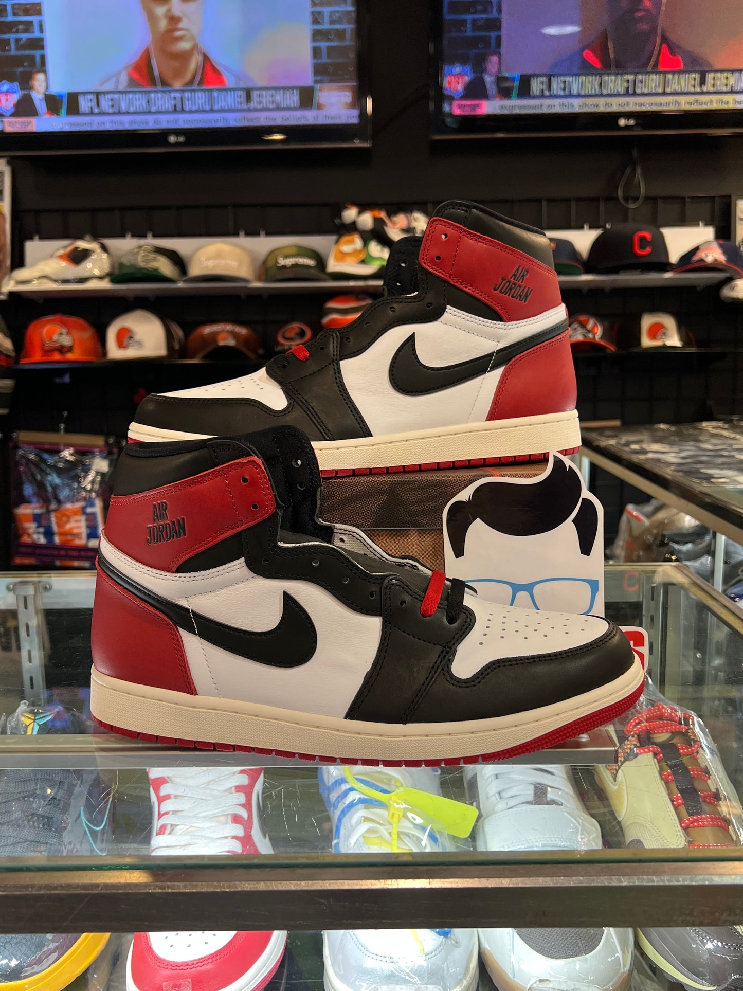 Men’s Air Jordan 1 Black Toe Size 11.5 Brand New