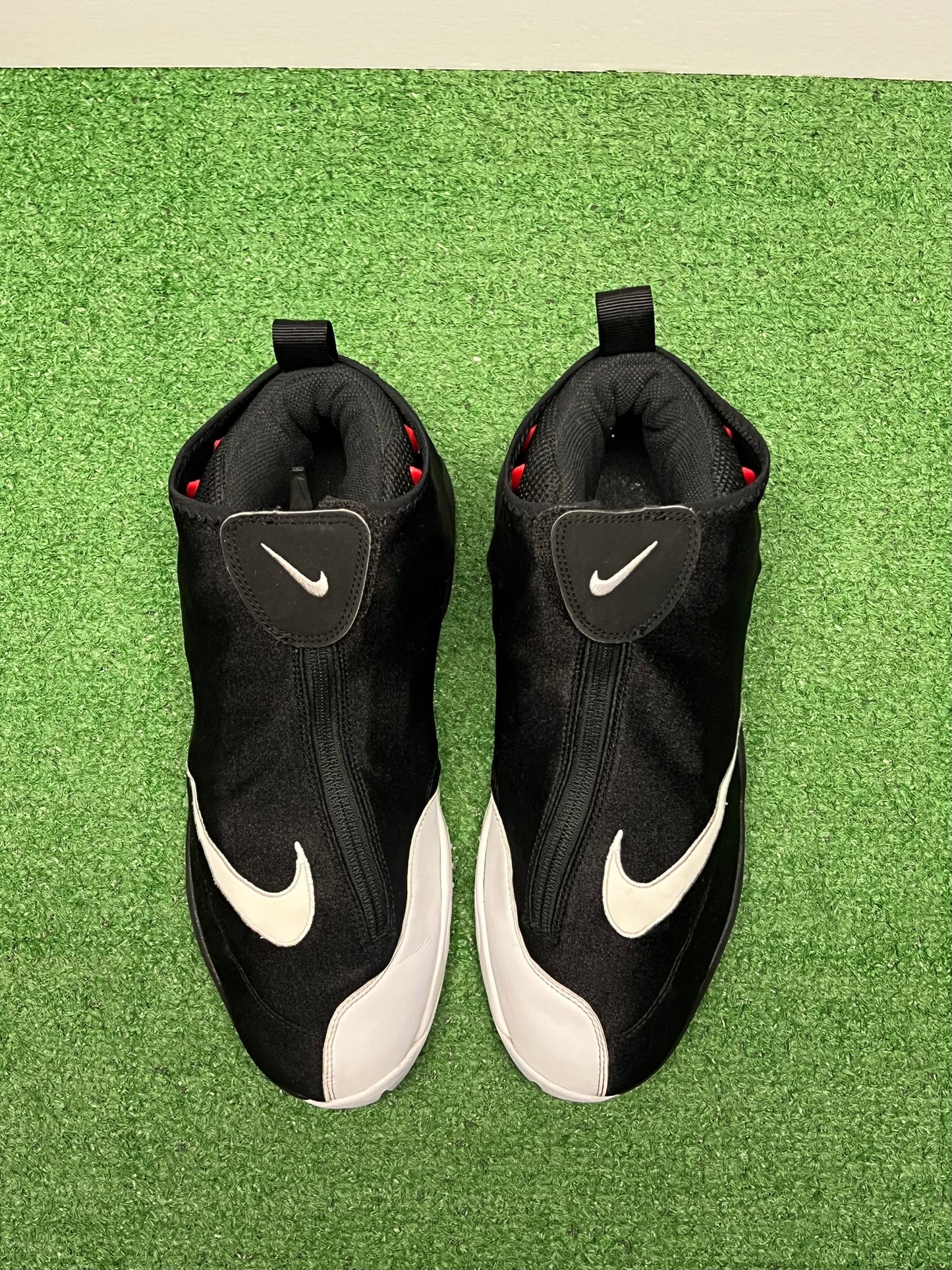 Men’s Nike Air Glove Size 11.5