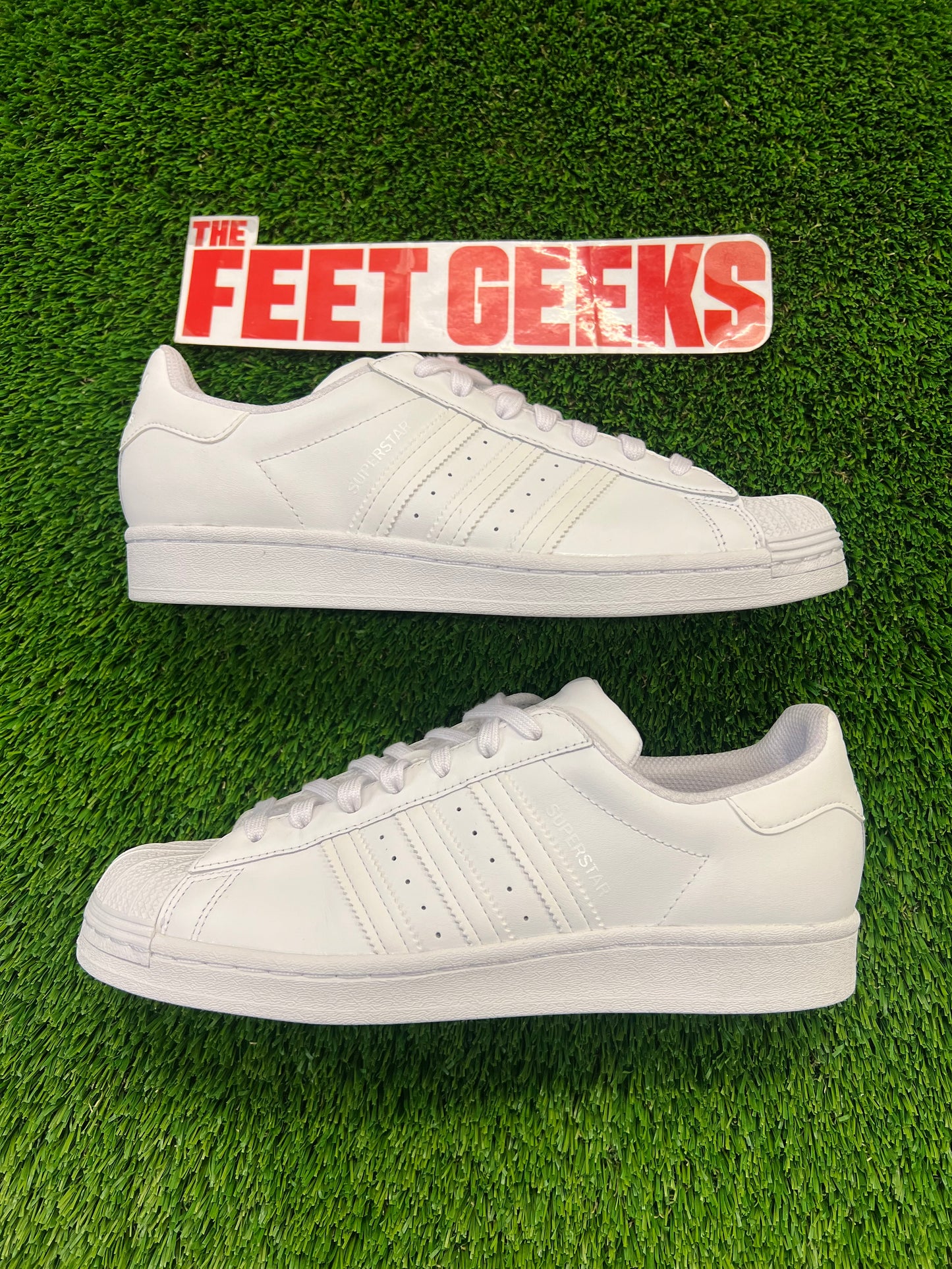 Men’s Adidas Superstar Size 10
