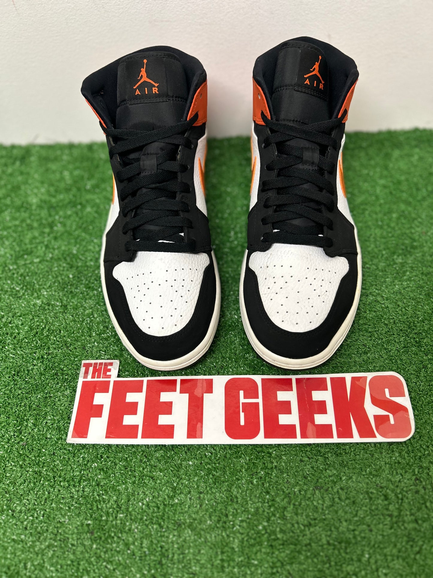 Air Jordan 1 Mid Starfish Size 11 Men Shoes