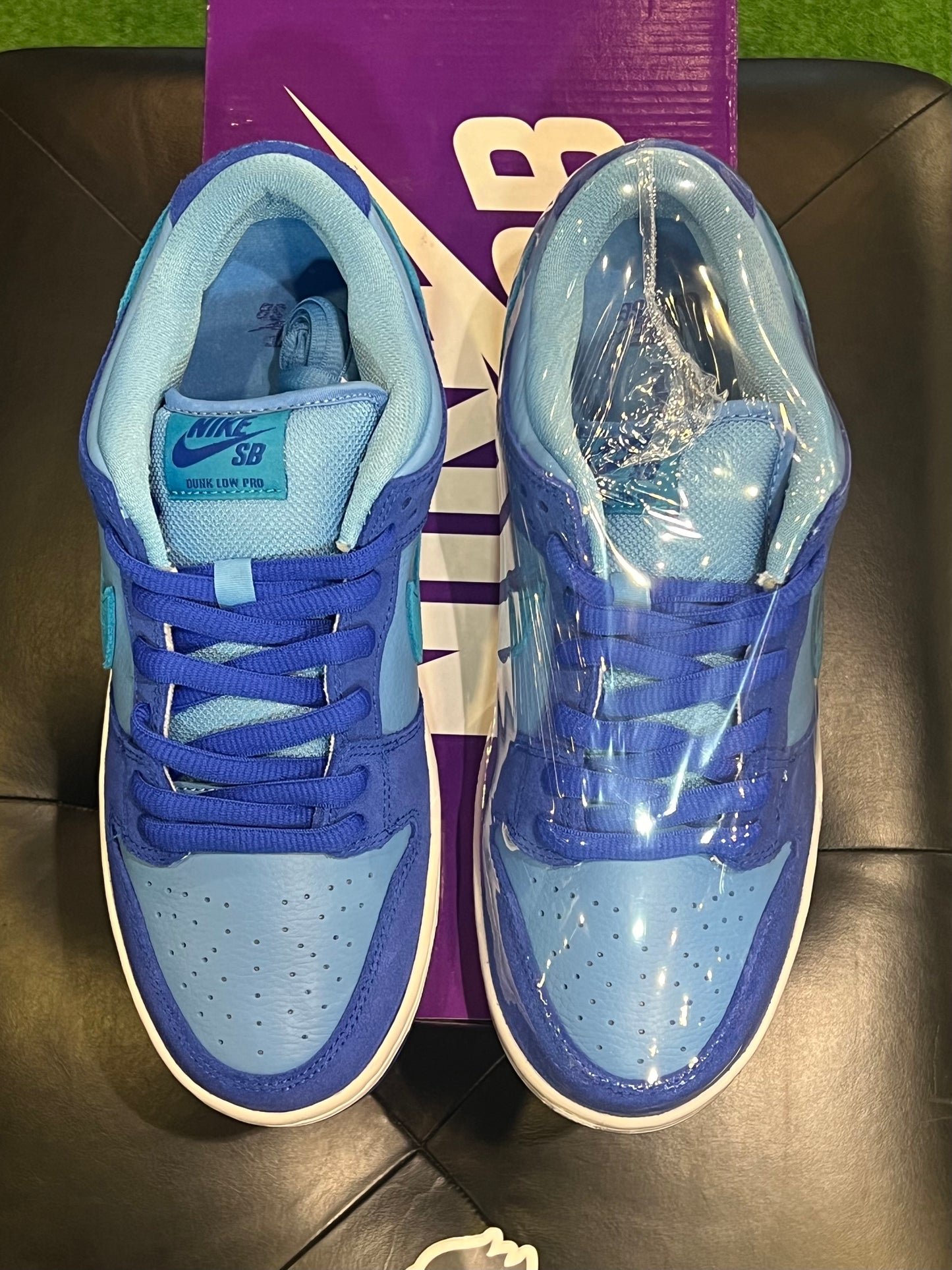 Men’s Nike SB Dunk Low Blue Raspberry Brand New