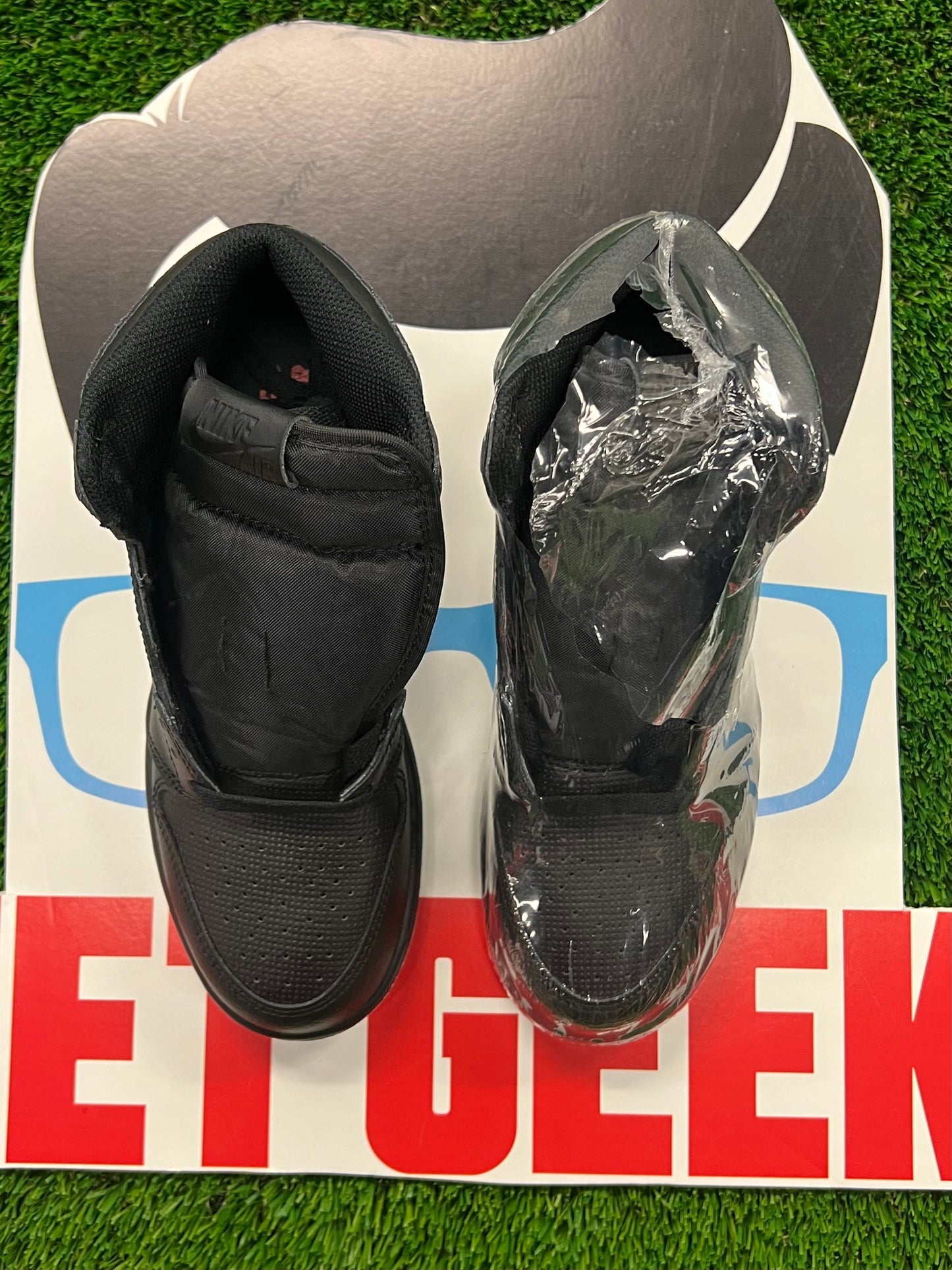 Gradeschool Air Jordan 1 Perforated Brand New