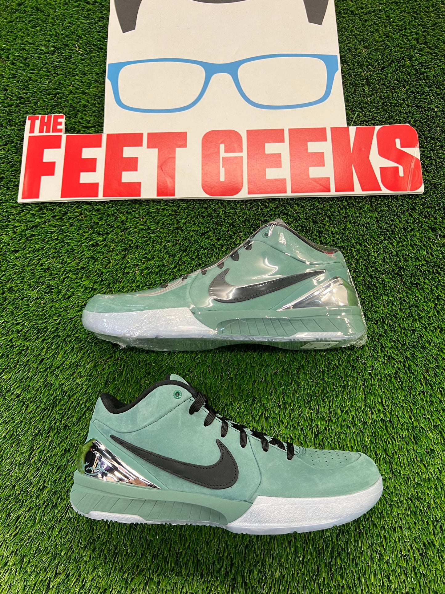Men’s Kobe 4 Girl Dad Brand New Shoes Size 9.5 and 10