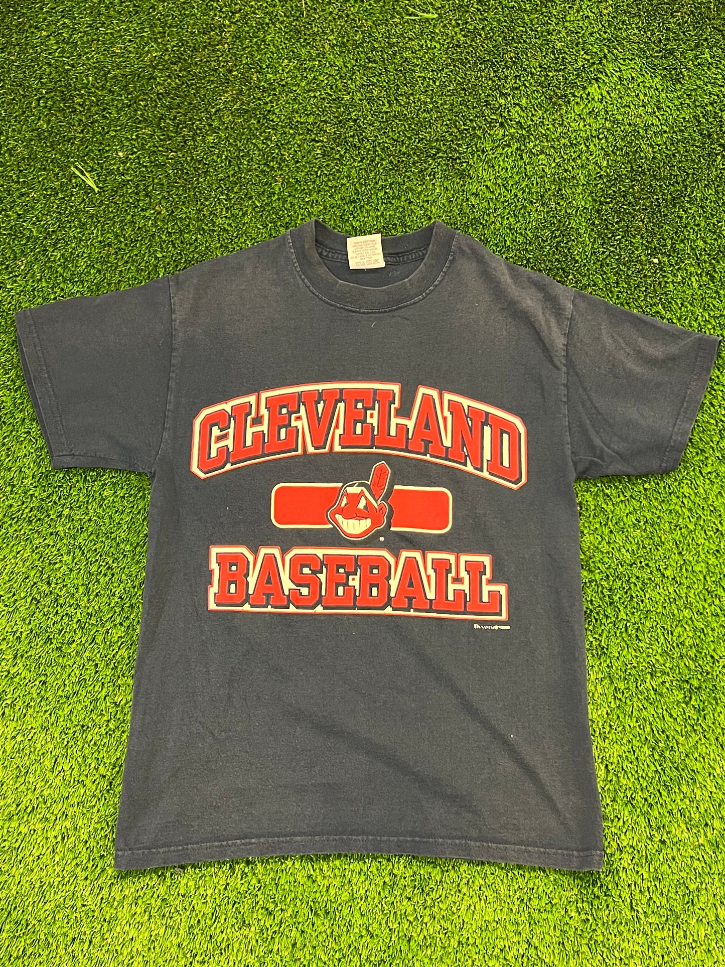 Dynasty Cleveland Indians Baseball Tee 2002 Size M