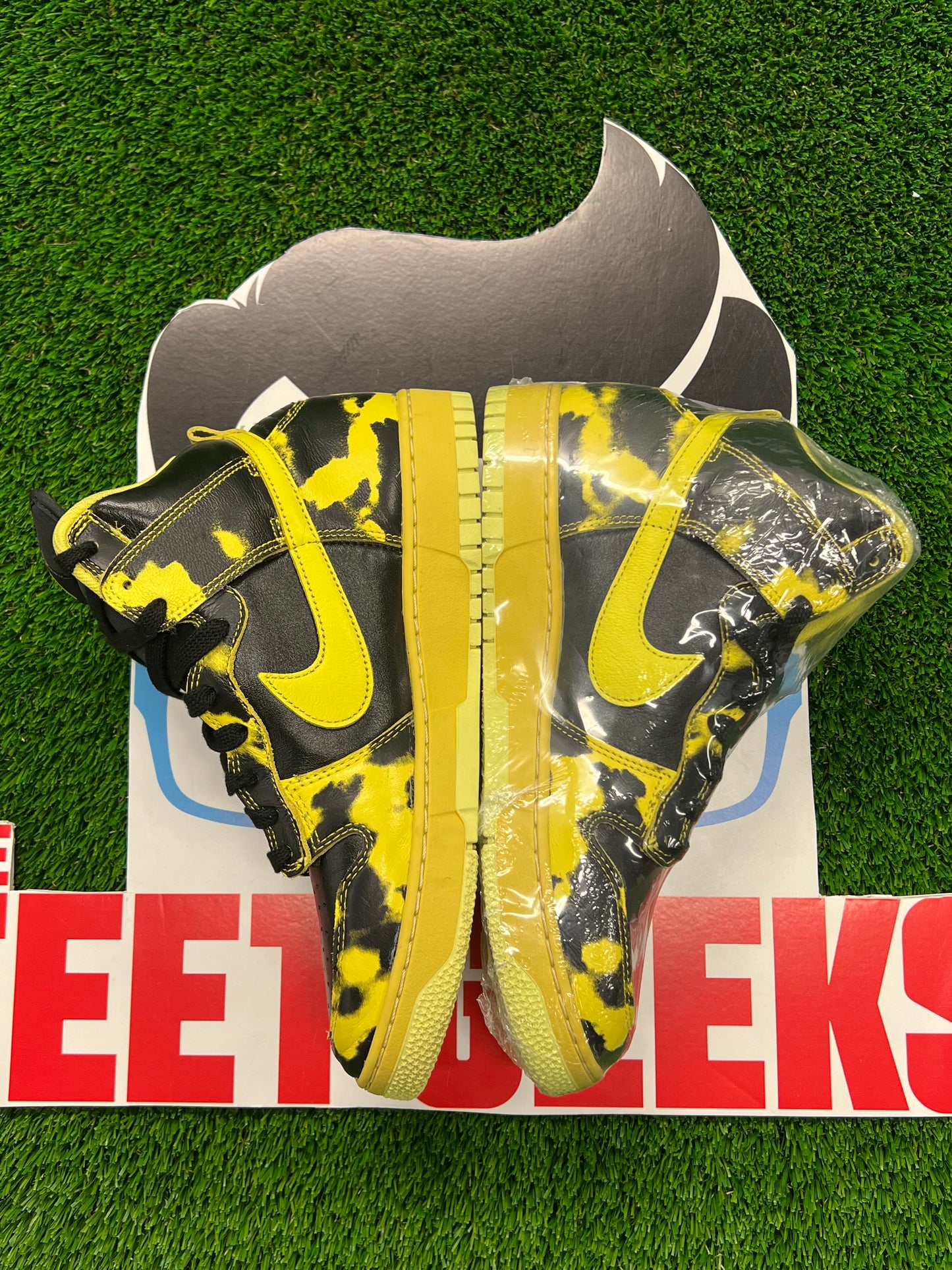 Men’s Nike Dunk Yellow High Acid Wash Brand New