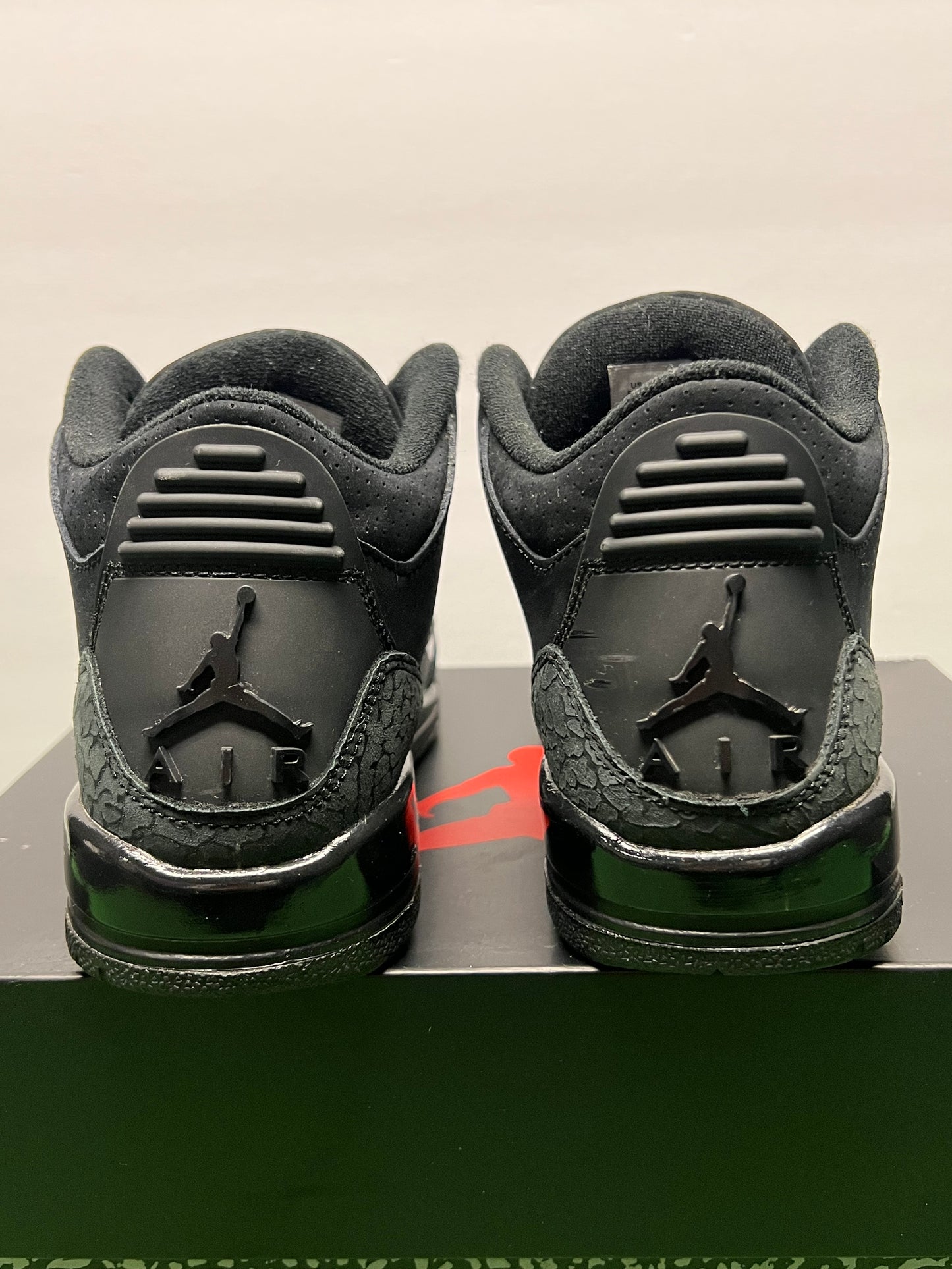 Gradeschool Air Jordan 3 Black Cat Size 5.5y