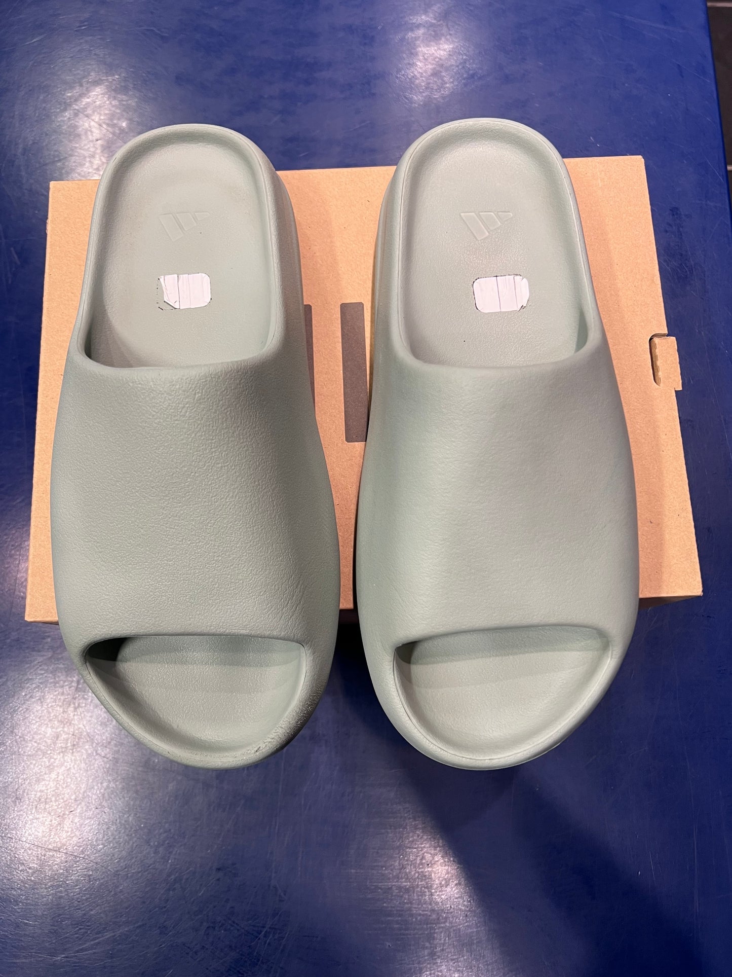 Yeezy Slides Salt Size 13