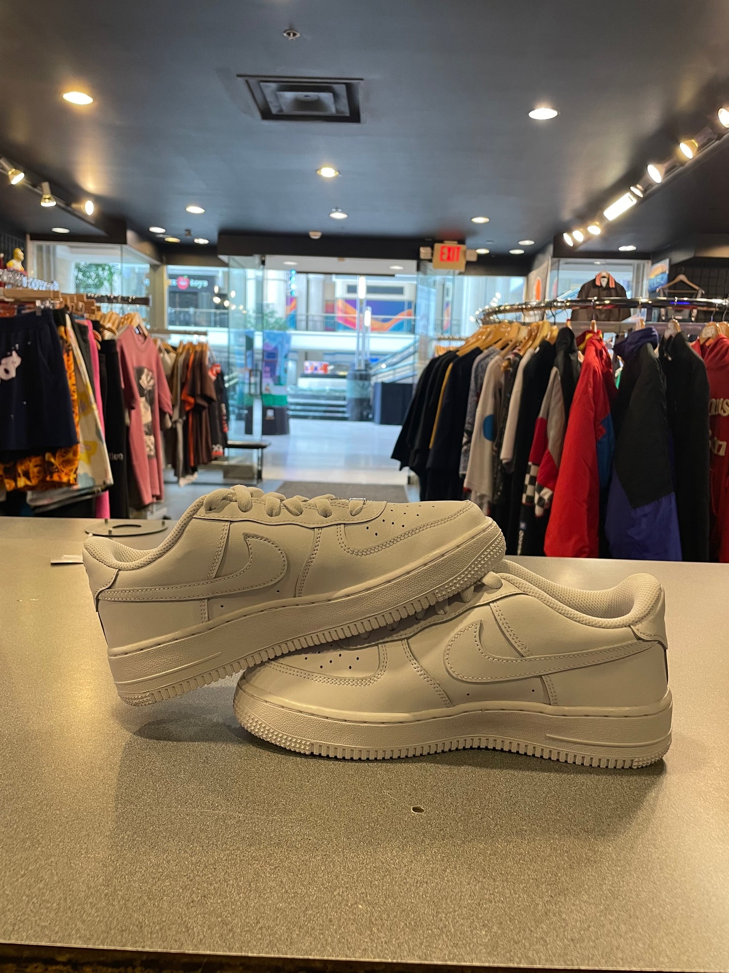 Gradeschool Air Force 1 Low White Size 6y