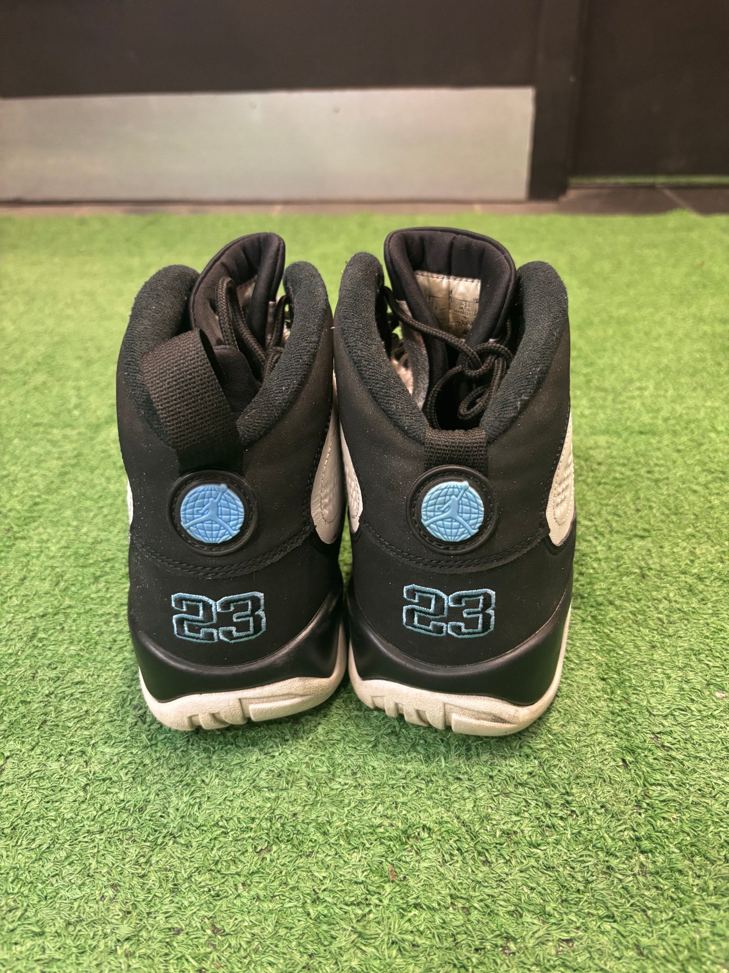 Air Jordan 9 University Blue Size 9.5 Mens $150