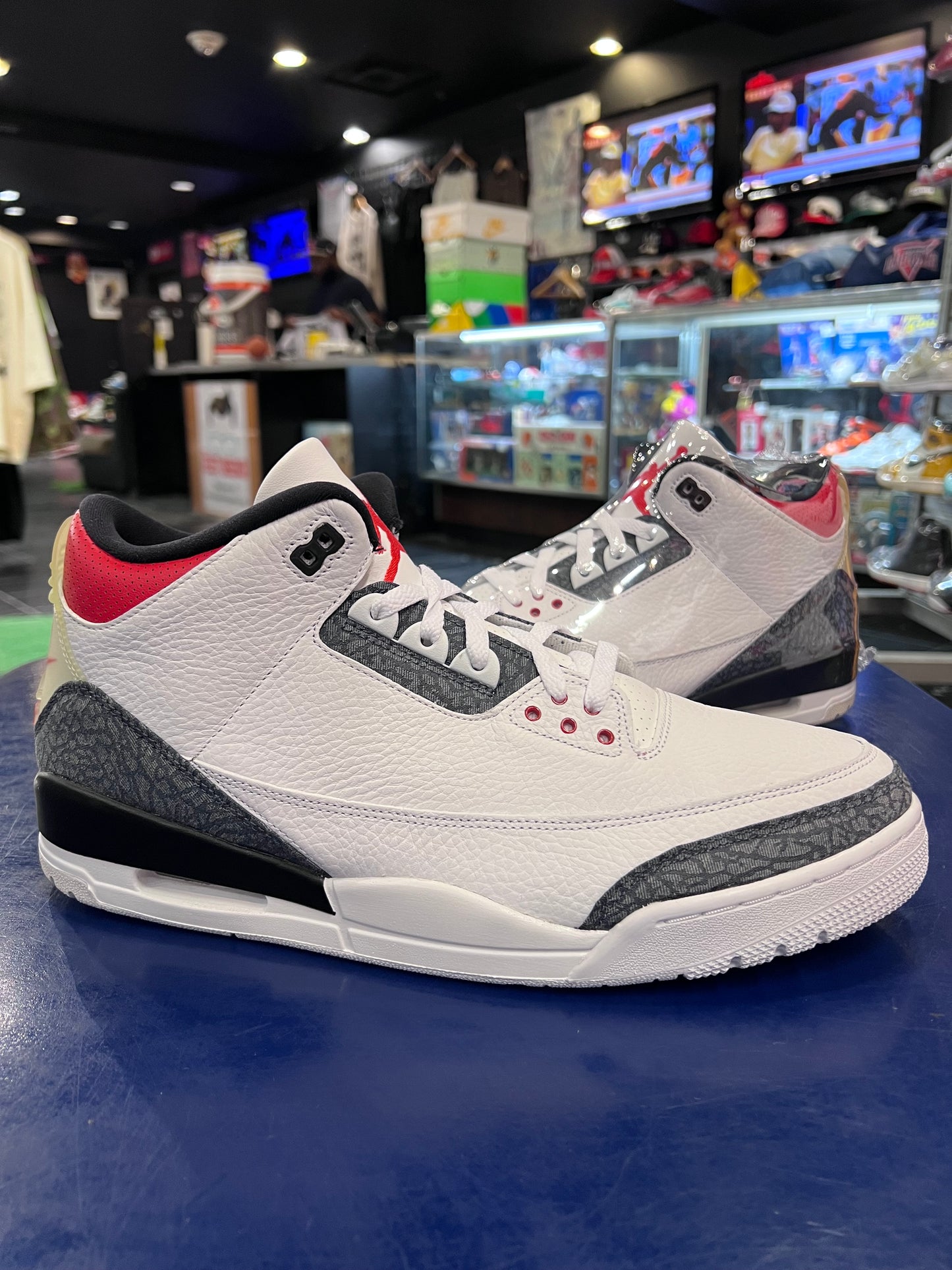 Men’s Air Jordan 3 Fire Red Denim Size 14