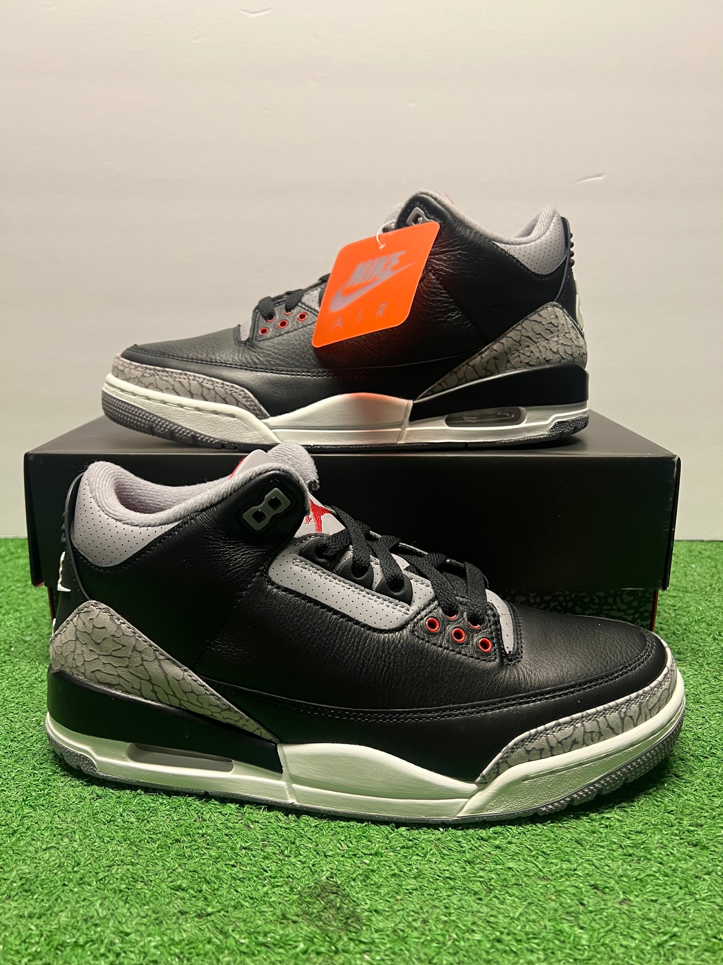 Men’s Air Jordan 3 Black Cement Size 9