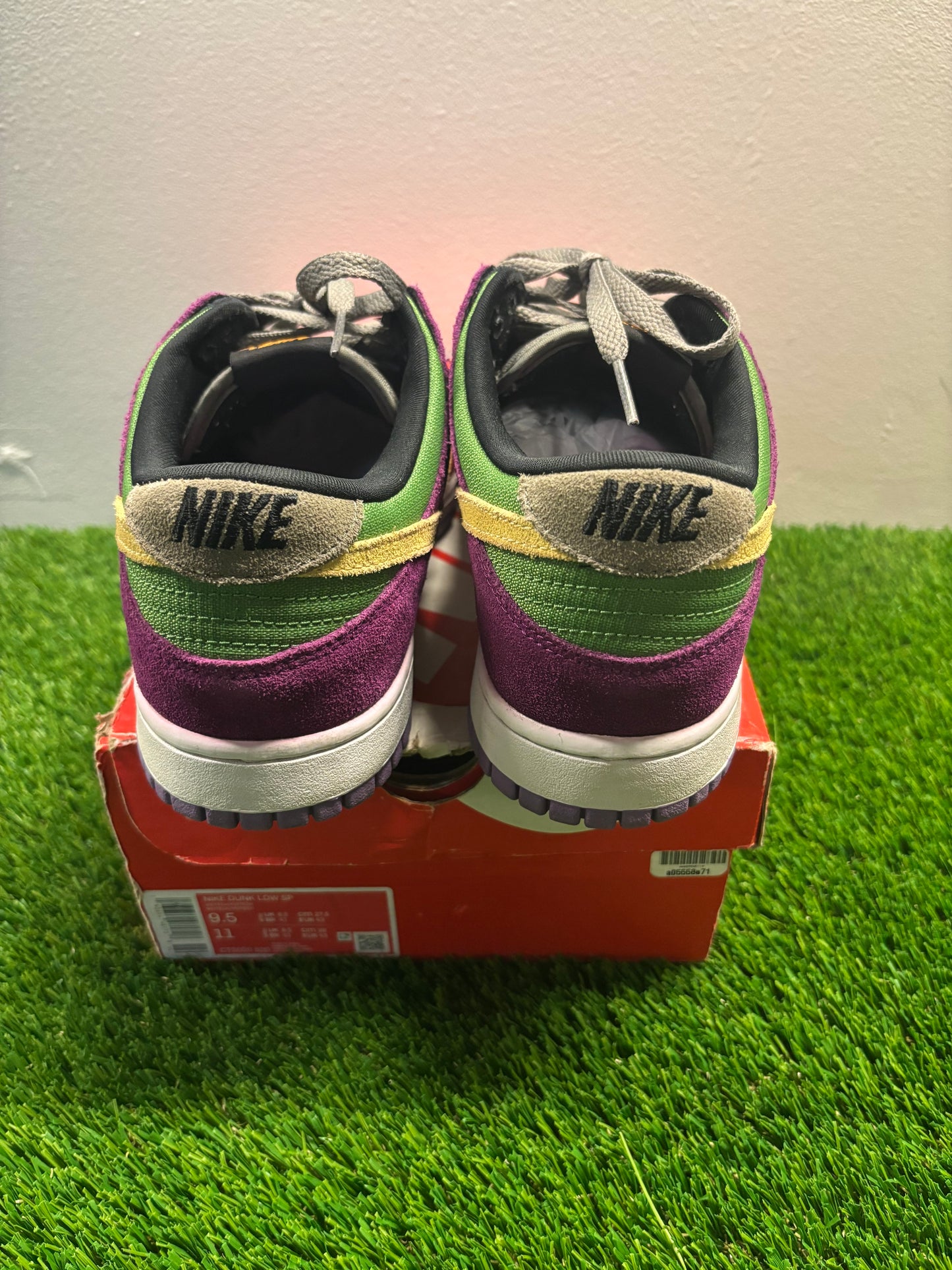 Nike Dunk Low Viotech Size 9.5 $160 Men’s Shoes