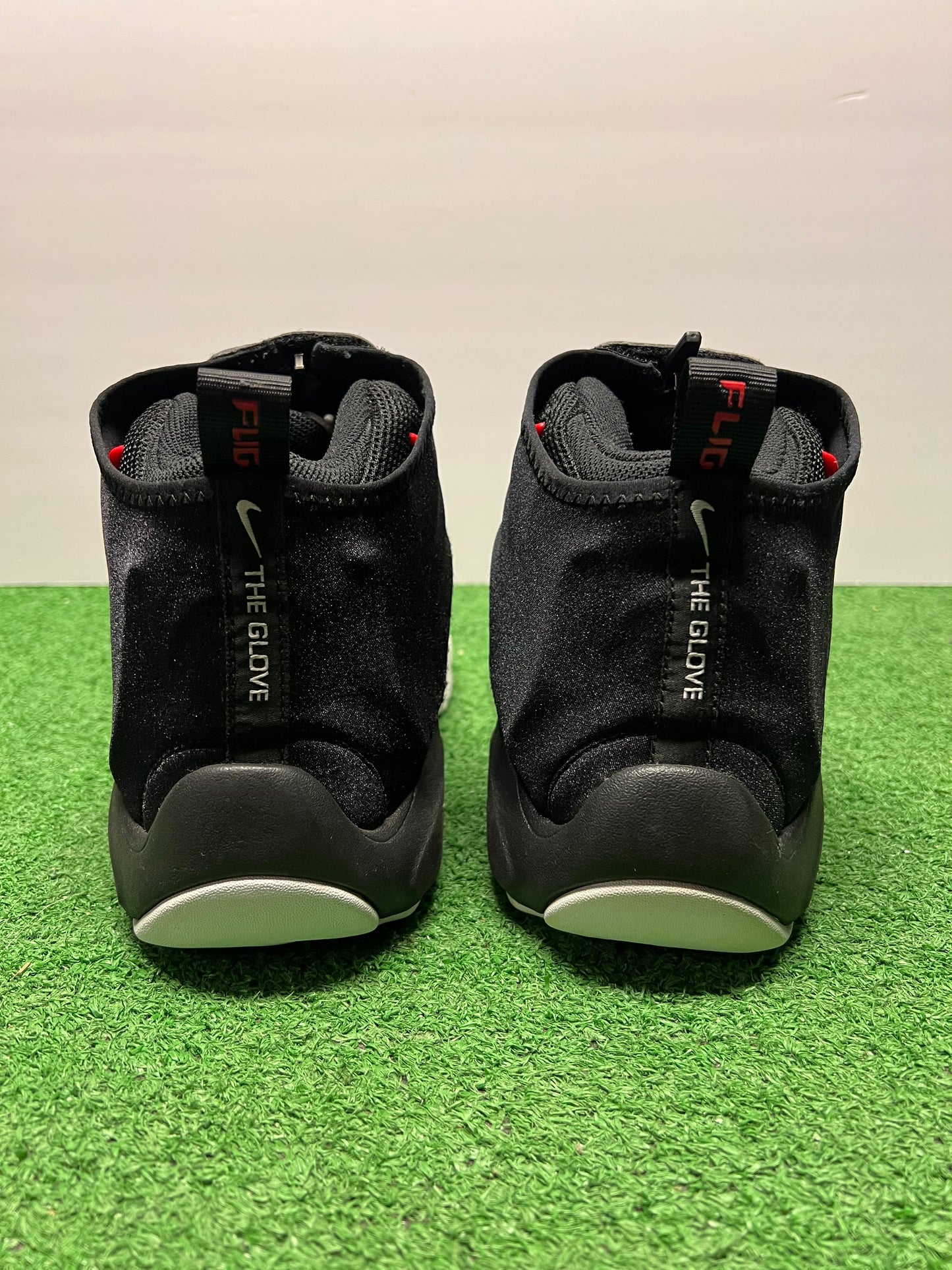 Men’s Nike Air Glove Size 11.5