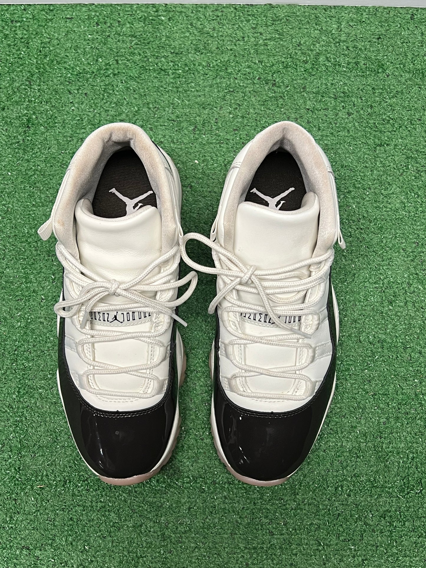 Gradeschool Air Jordan 11 Neopolitan Size 9w