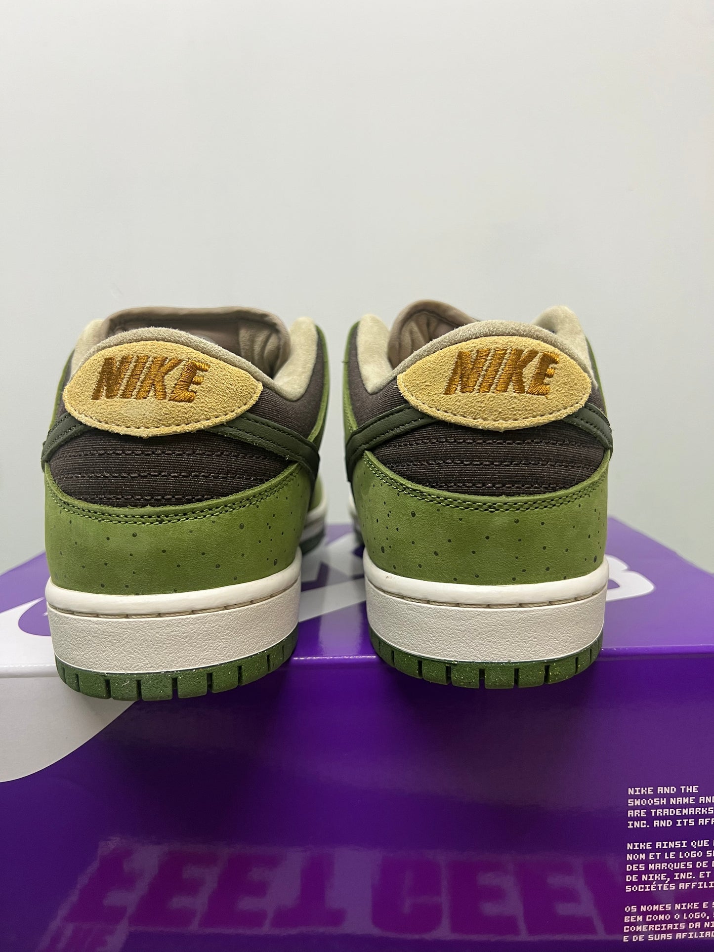 Men’s Nike SB Dunk Low Yuto Size 11.5