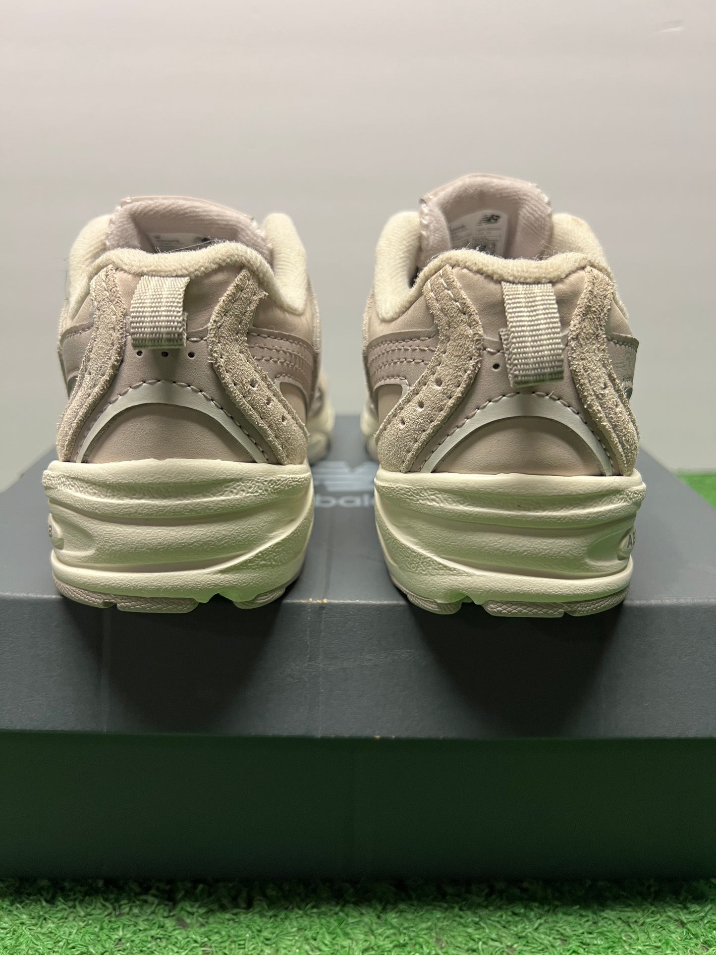 Kids New Balance 530 Moonbeam Size 13c Brand New