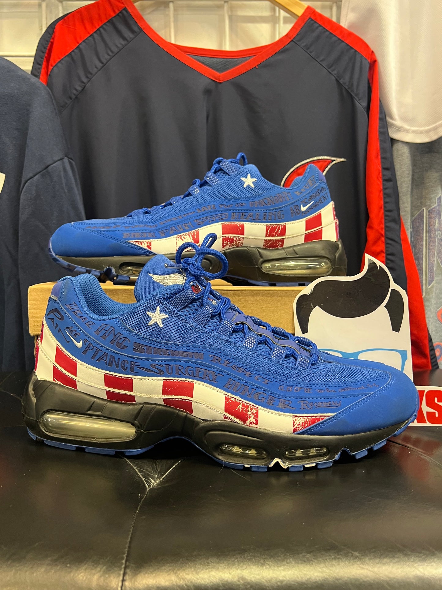 Men’s Nike Air Max 95 Doernbecher Size 11