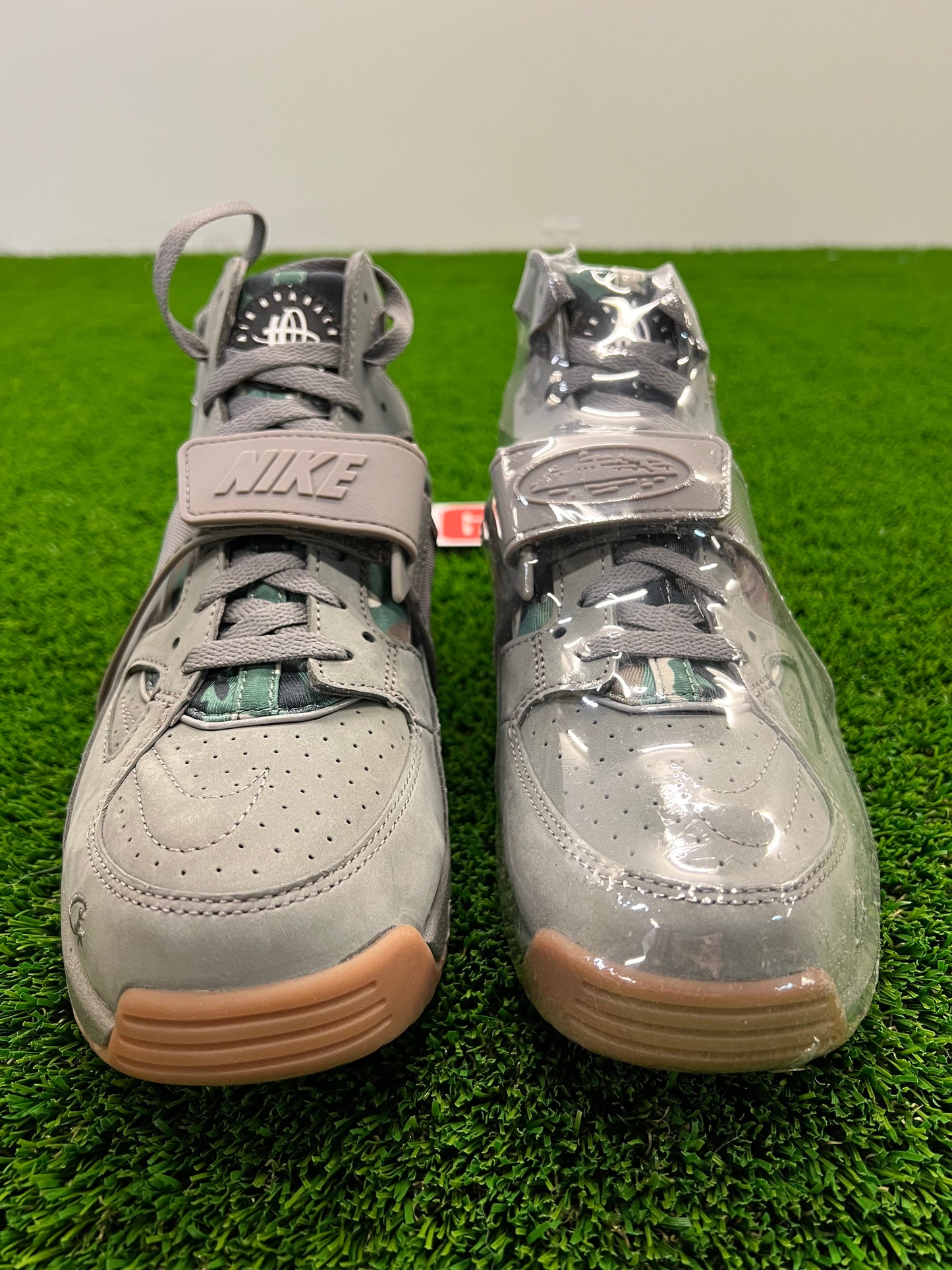 Men’s Nike Corteiz Huarache Size 9.5