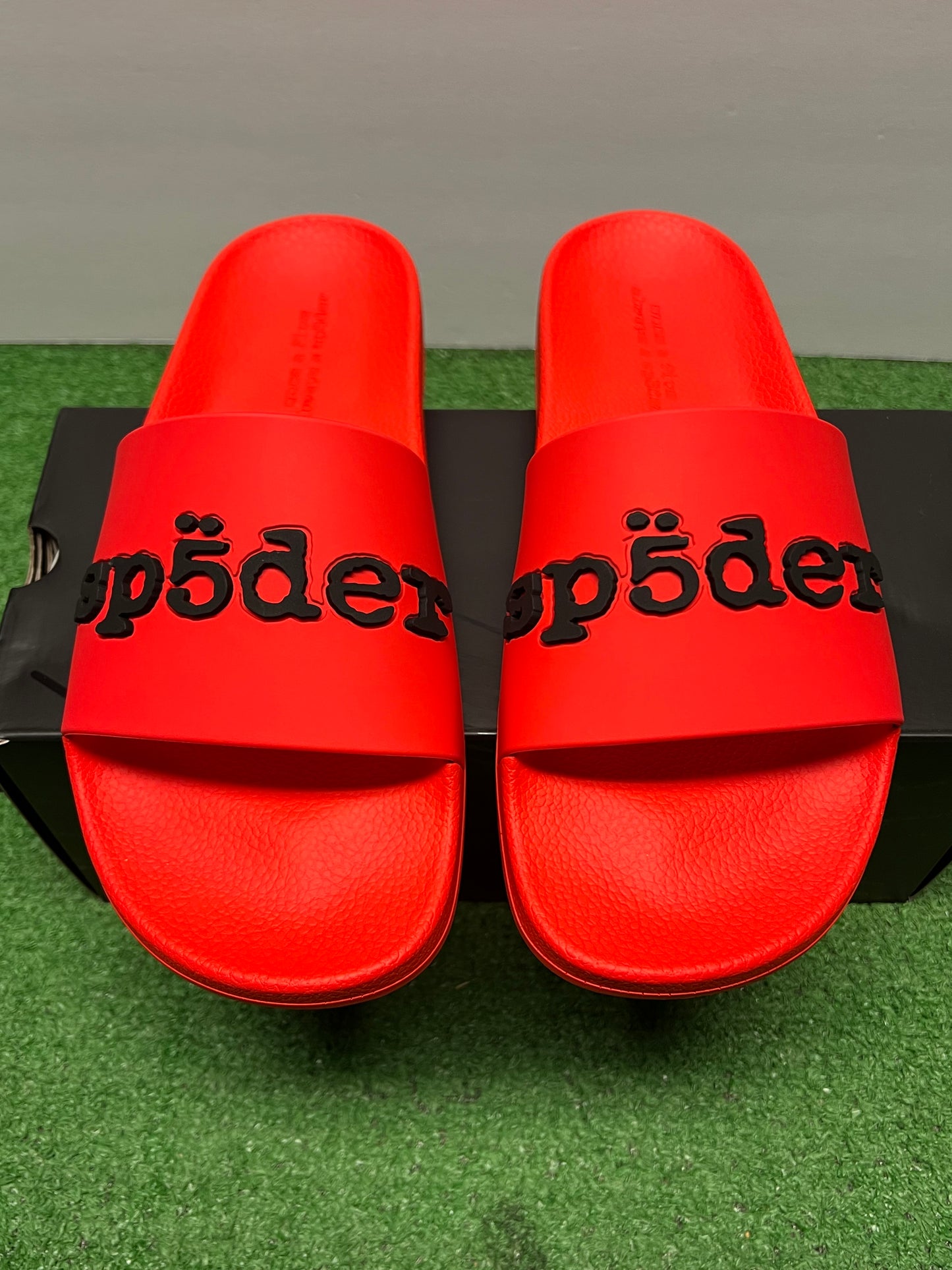 Men’s Sp5der Slides Size 10 and 12