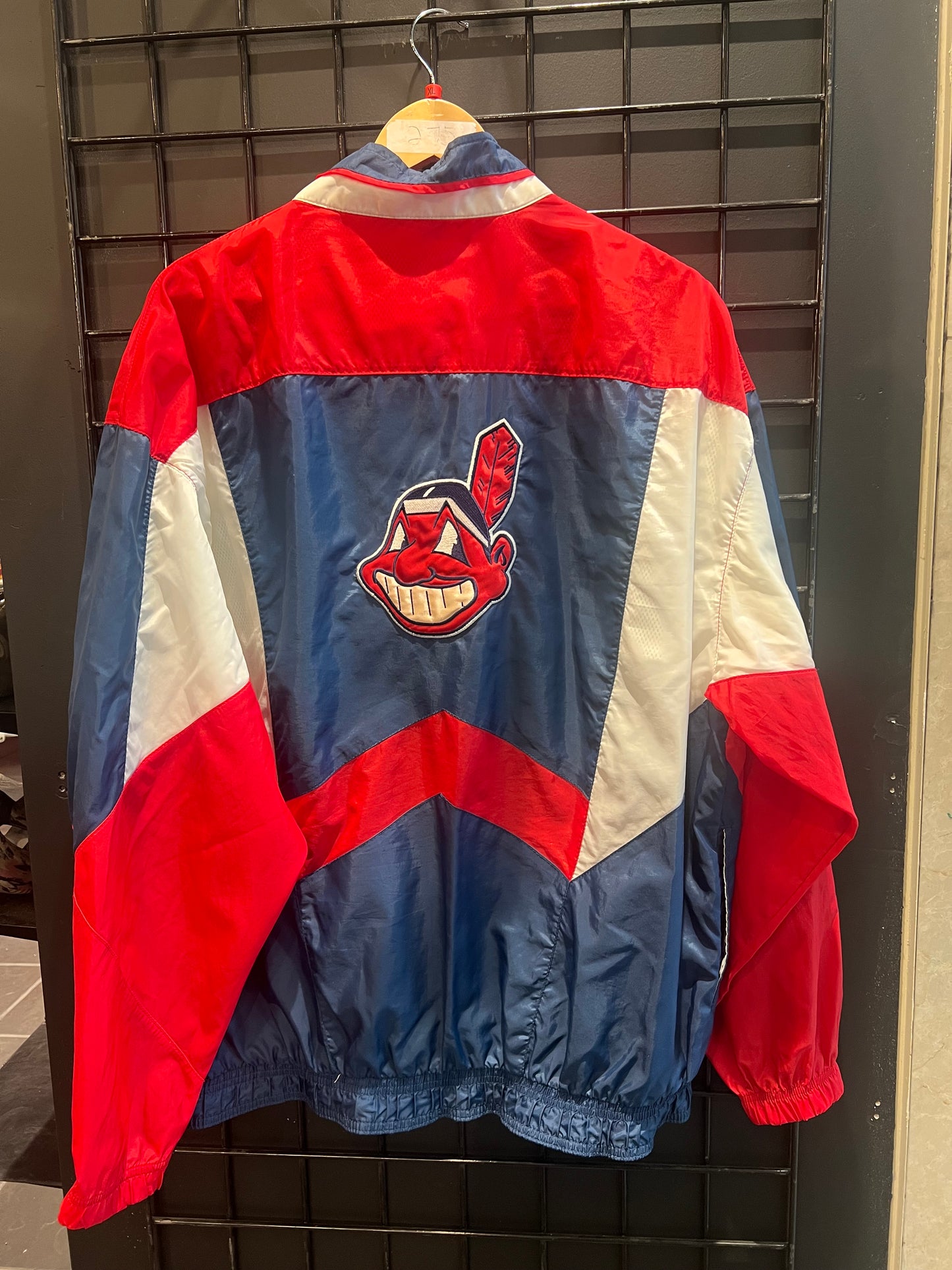 Men’s Cleveland Indians Starter Jacket Size XL